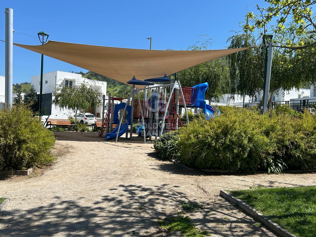 Lo Barnechea, Chile, 4 Bedrooms Bedrooms, ,3 BathroomsBathrooms,Residential,For Sale,1957290