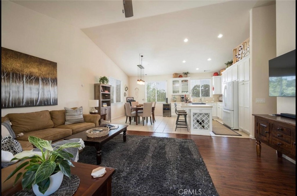 Paso Robles, California, 93446, United States, 3 Bedrooms Bedrooms, ,3 BathroomsBathrooms,Residential,For Sale,2031229