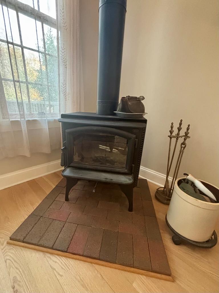 Onancock, Virginia, 23417, United States, 3 Bedrooms Bedrooms, ,2 BathroomsBathrooms,Residential,For Sale,1989733