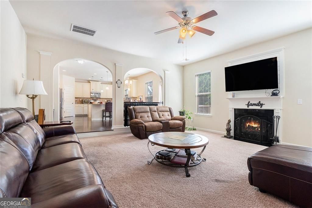 Loganville, Georgia, 30052, United States, 4 Bedrooms Bedrooms, ,4 BathroomsBathrooms,Residential,For Sale,1952006