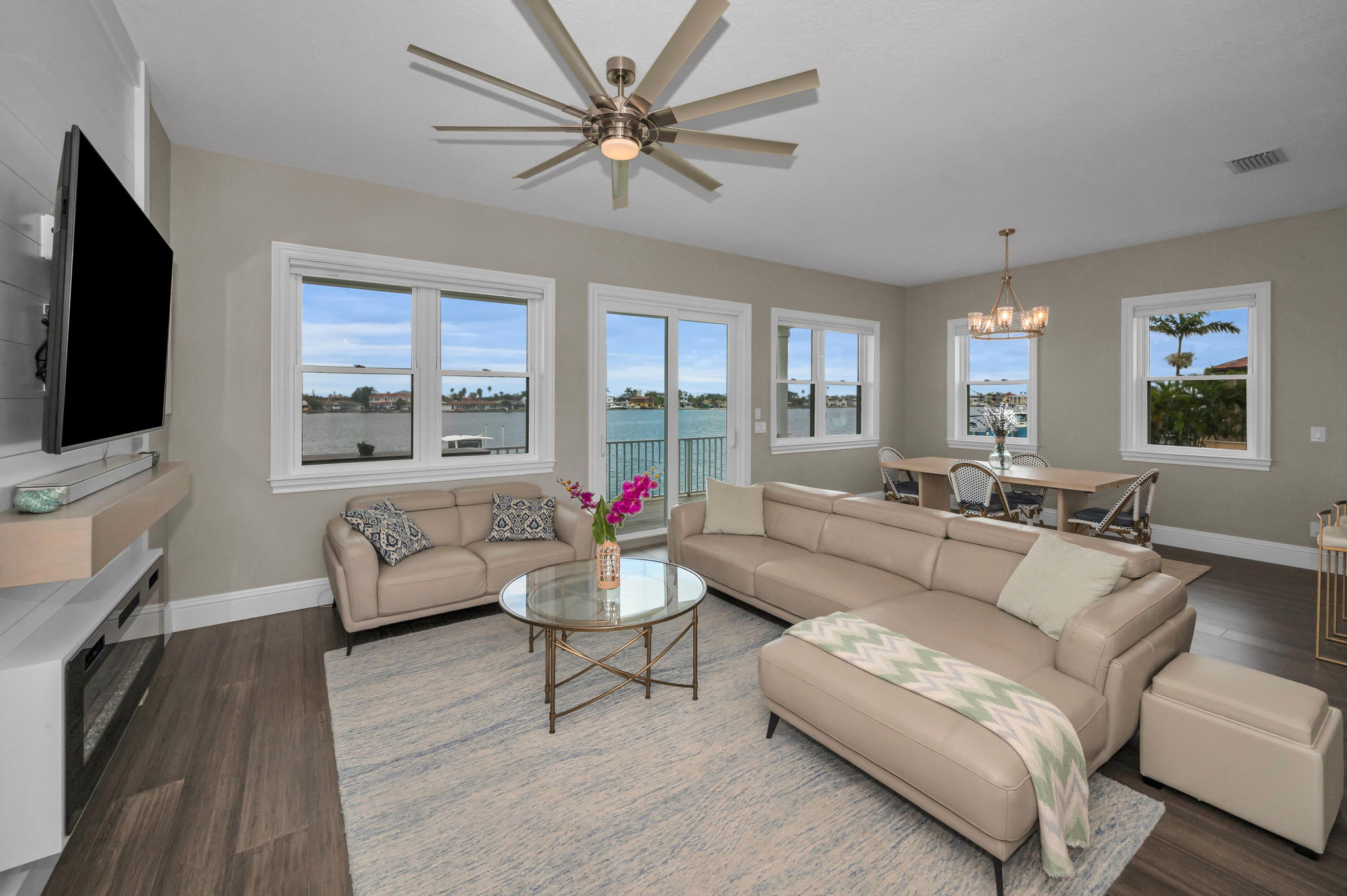 St Pete Beach, Florida, 33706, United States, 5 Bedrooms Bedrooms, ,4 BathroomsBathrooms,Residential,For Sale,1978824