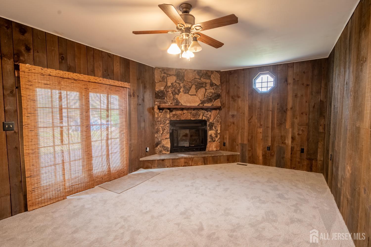 East Brunswick, New Jersey, 08816, United States, 3 Bedrooms Bedrooms, ,2 BathroomsBathrooms,Residential,For Sale,2002265