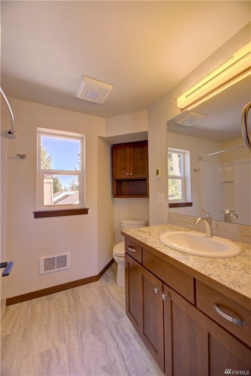 16001 36th Ave NE, Lake Forest Park, Washington, 98155, United States, 2 Bedrooms Bedrooms, ,4 BathroomsBathrooms,Residential,For Sale,16001 36th Ave NE,1621421
