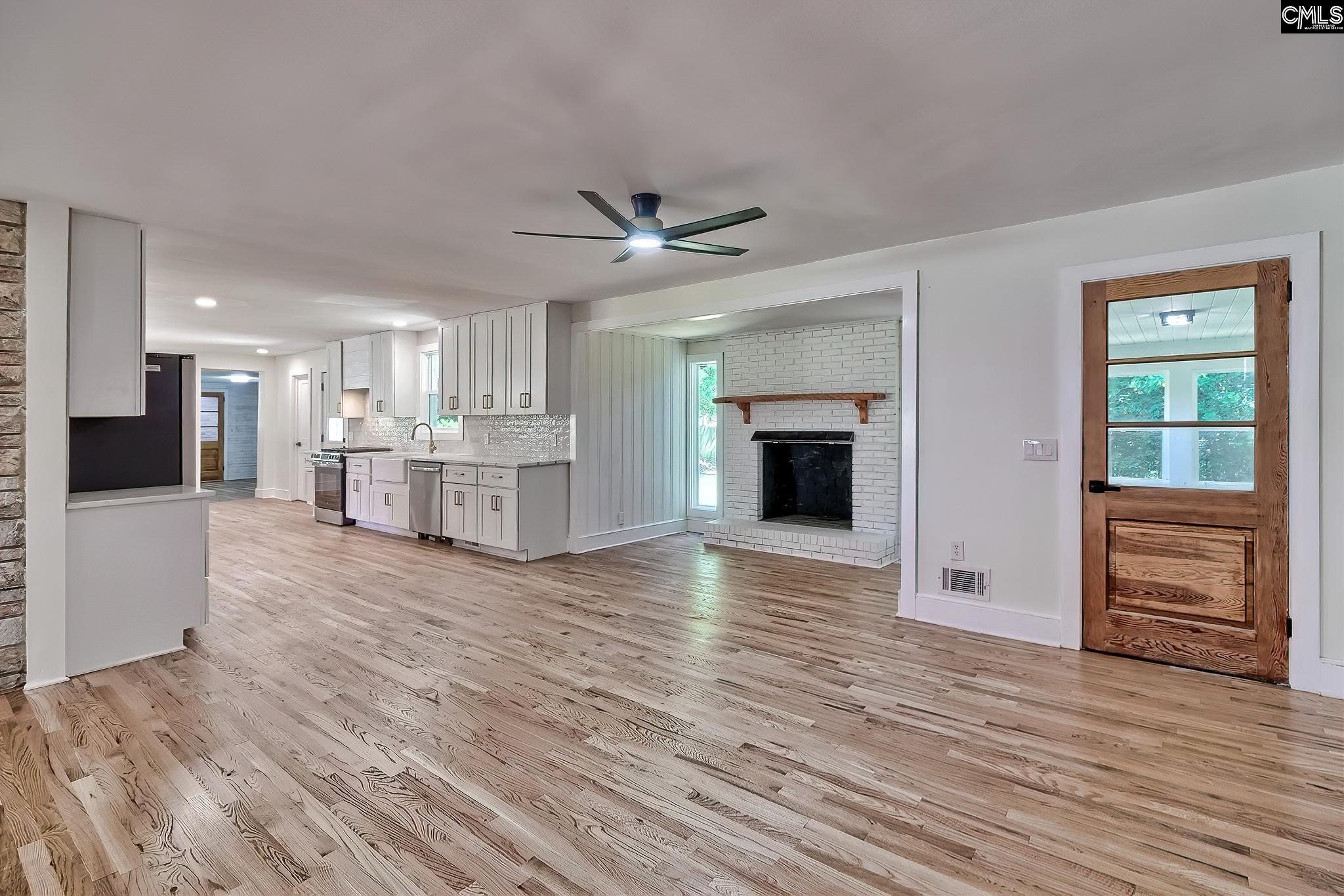 Cayce, South Carolina, 29033, United States, 3 Bedrooms Bedrooms, ,3 BathroomsBathrooms,Residential,For Sale,1875561