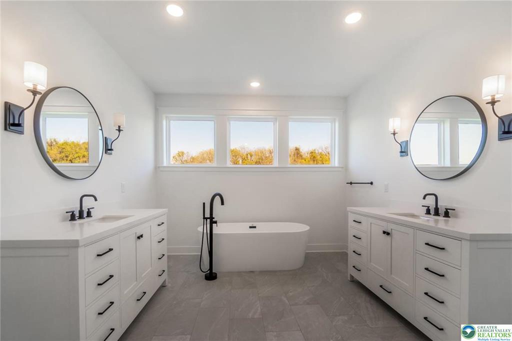 Bethlehem, Pennsylvania, 18017, United States, 6 Bedrooms Bedrooms, ,6 BathroomsBathrooms,Residential,For Sale,1975535