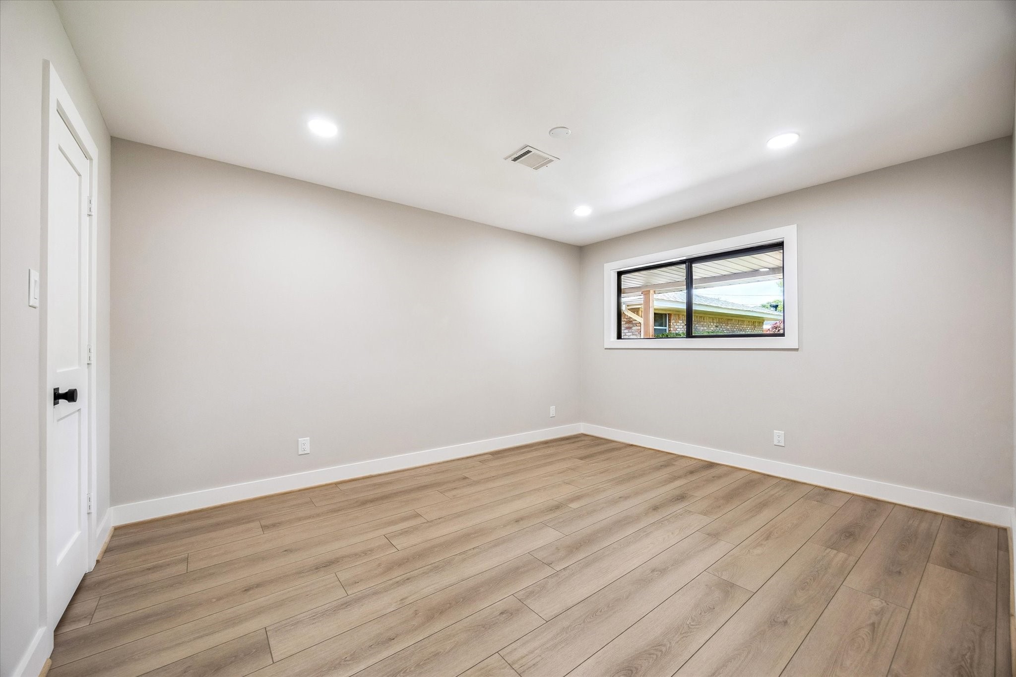  6234 Yarwell Drive - 物件實景