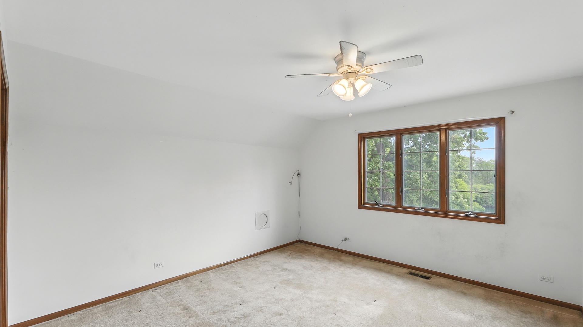 Oak Brook, Illinois, 60523, United States, 5 Bedrooms Bedrooms, ,5 BathroomsBathrooms,Residential,For Sale,1847174