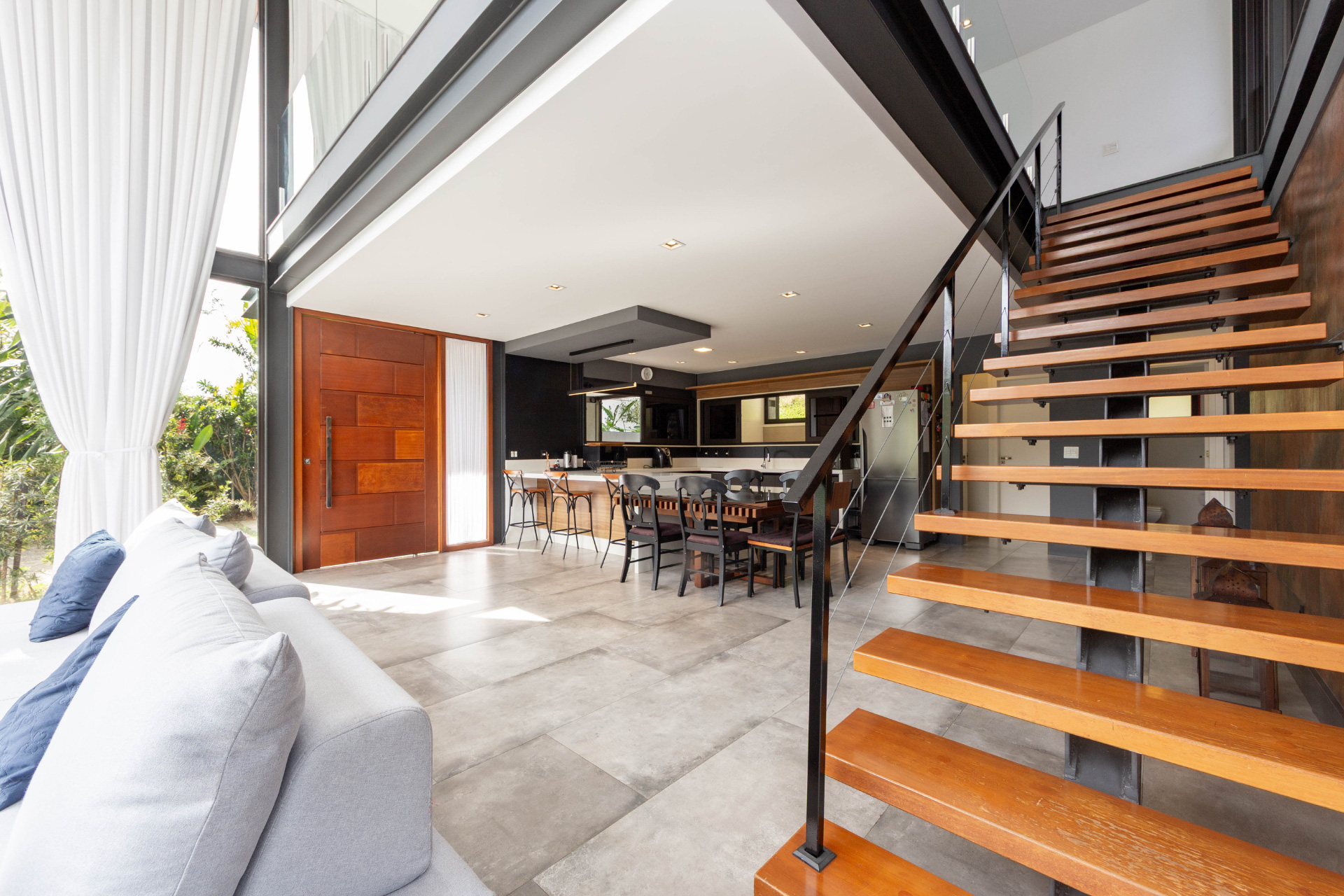  Single-story residence with four suites in a high-standard condominium - 物件實景