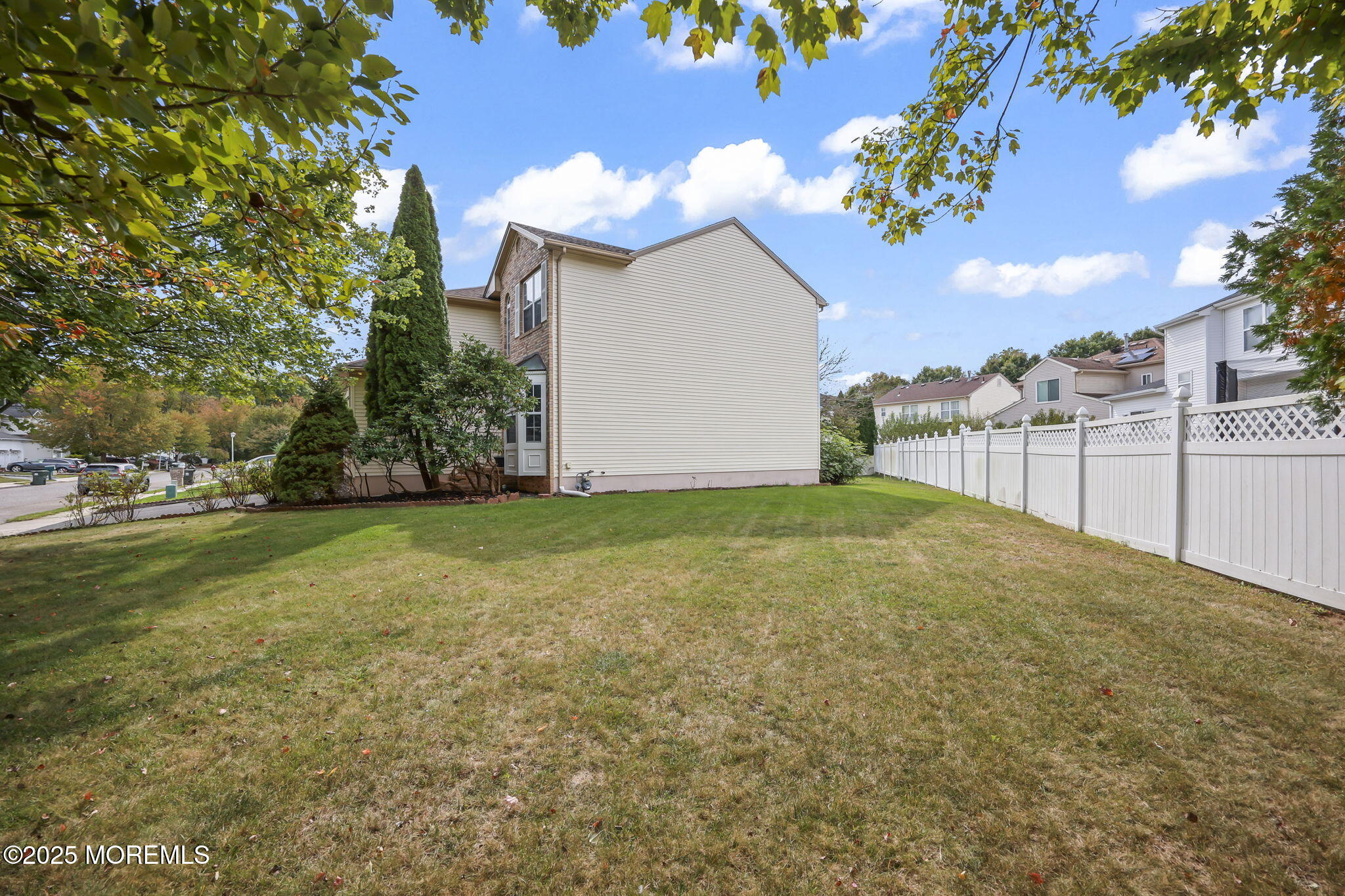 Marlboro, New Jersey, 07746, United States, 4 Bedrooms Bedrooms, ,3 BathroomsBathrooms,Residential,For Sale,1975668
