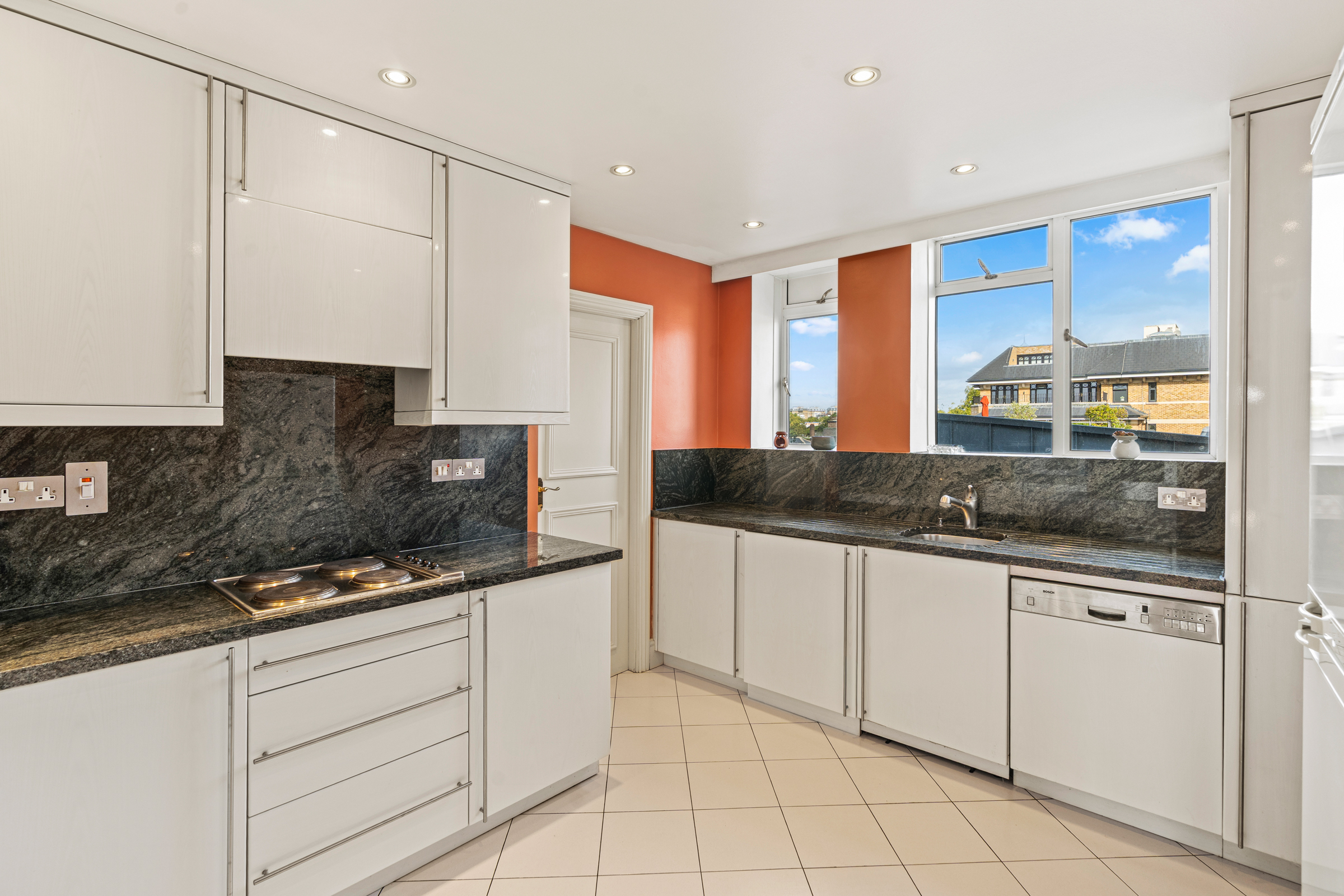  A Lateral St John’s Wood Apartment with Panoramic Regent’s Park Views - 物件實景