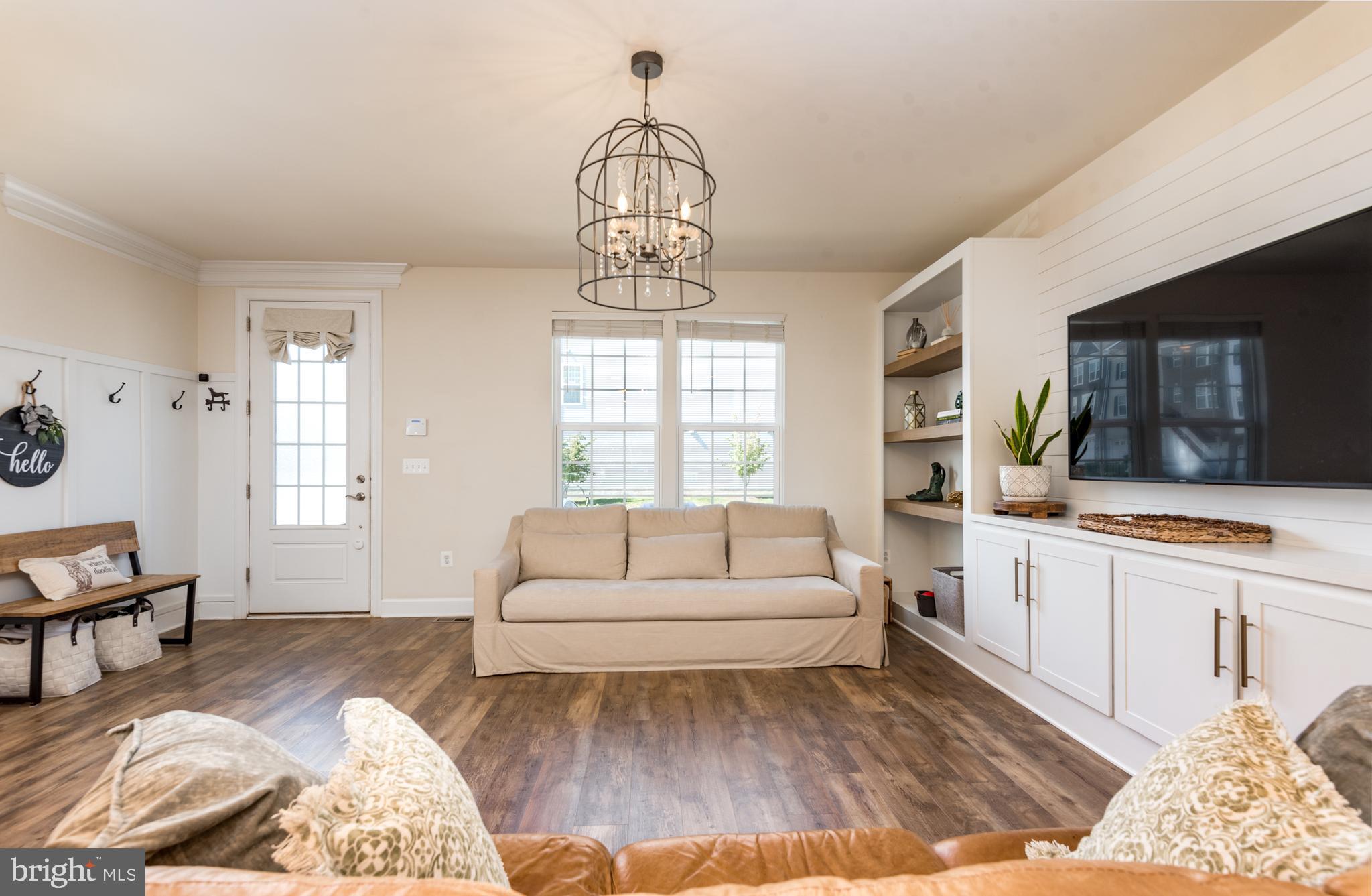 Haymarket, Virginia, 20169, United States, 4 Bedrooms Bedrooms, ,4 BathroomsBathrooms,Residential,For Sale,1980025