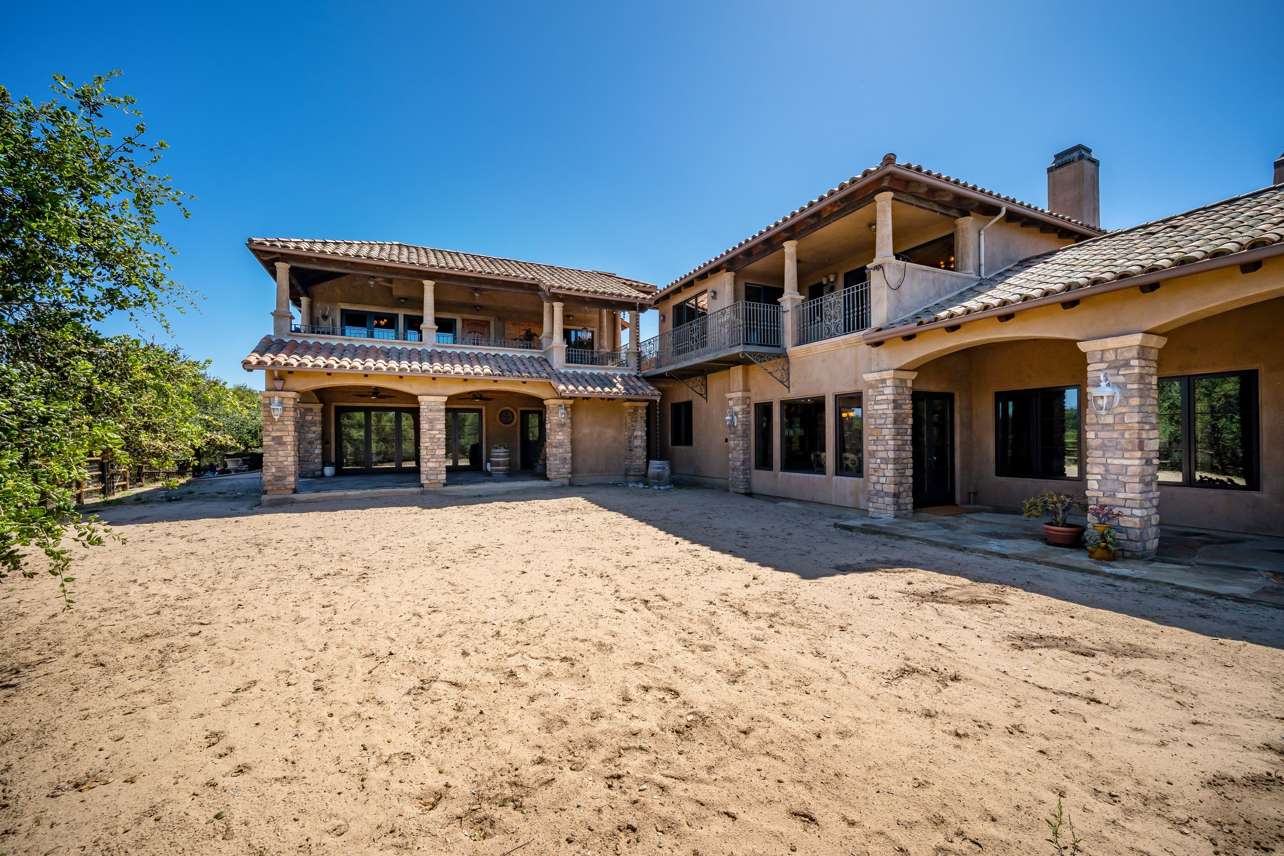  Tuscan Coastal Estate with Panoramic Ocean Views - 物件實景