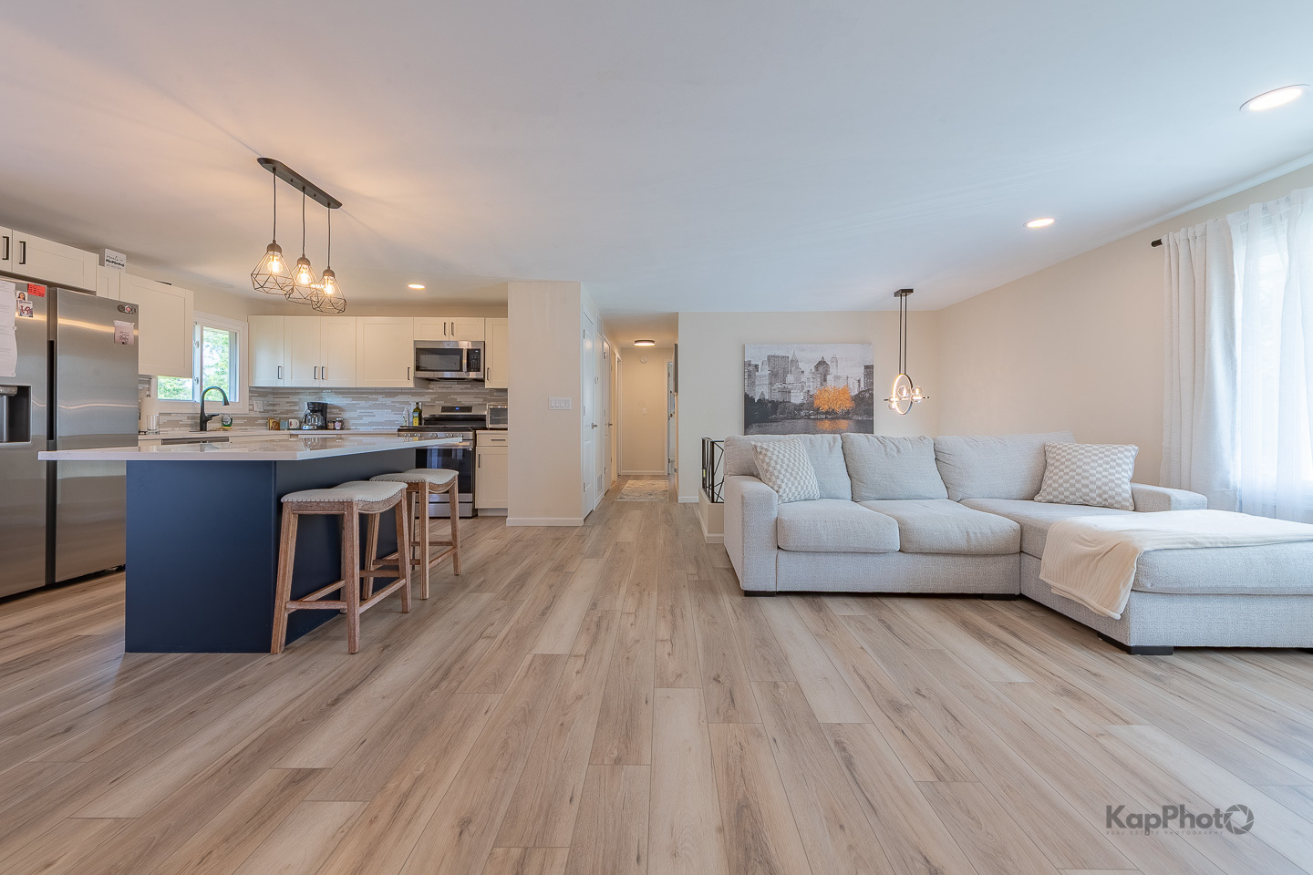 Schaumburg, Illinois, 60193, United States, 4 Bedrooms Bedrooms, ,3 BathroomsBathrooms,Residential,For Sale,1983242