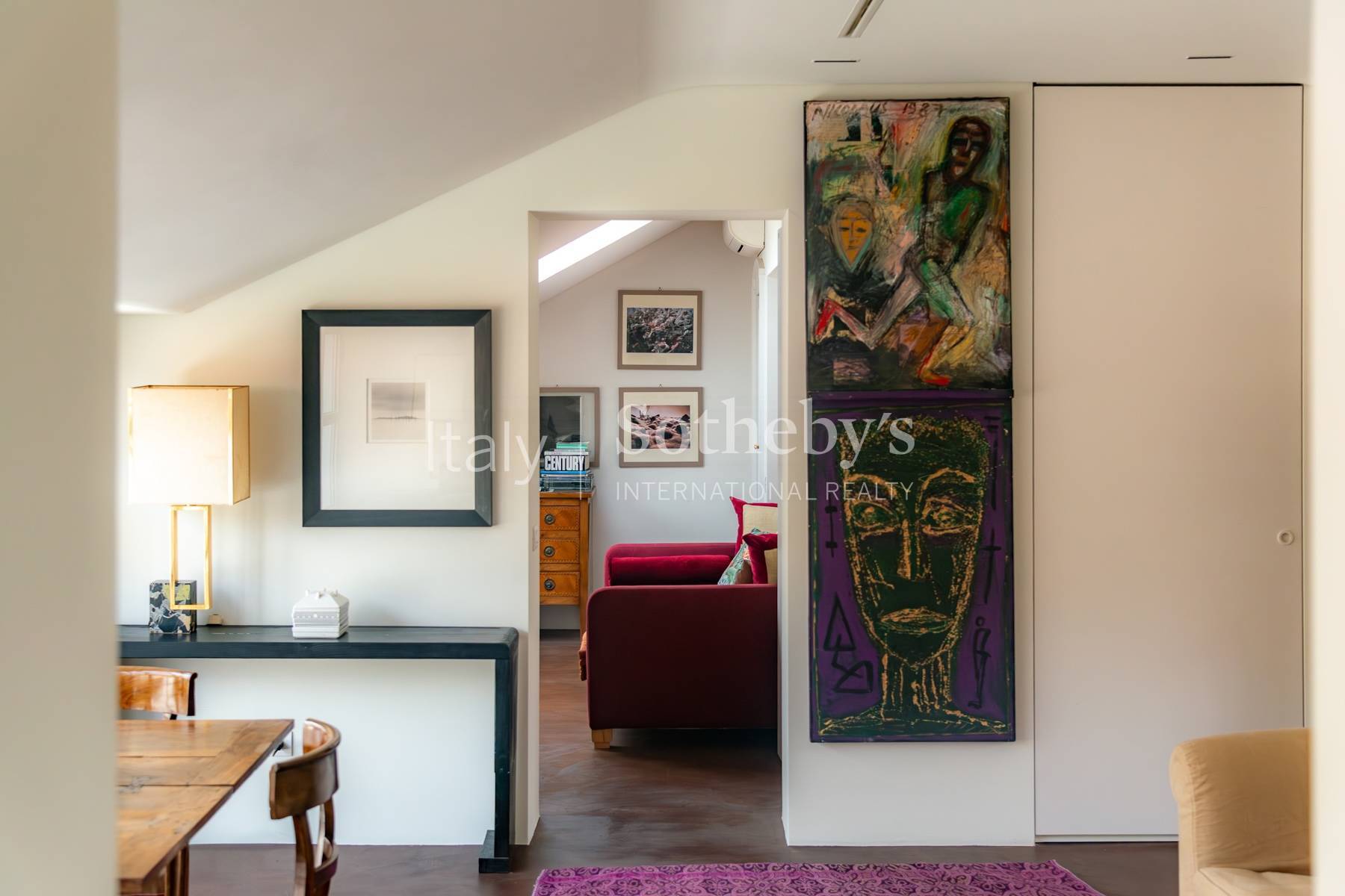 Refined residence in Milan
