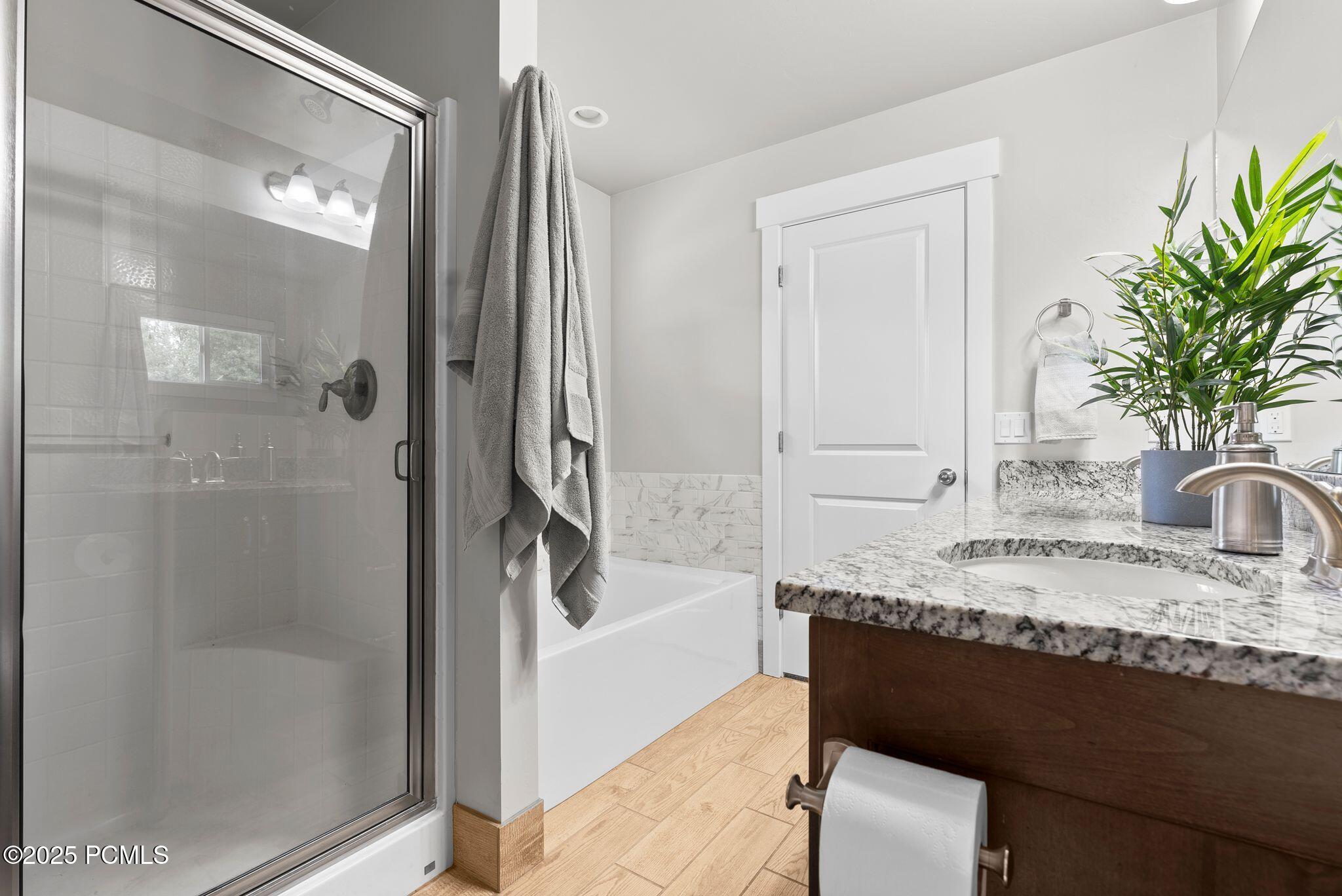 Heber City, Utah, 84032, United States, 6 Bedrooms Bedrooms, ,2 BathroomsBathrooms,Residential,For Sale,1883022