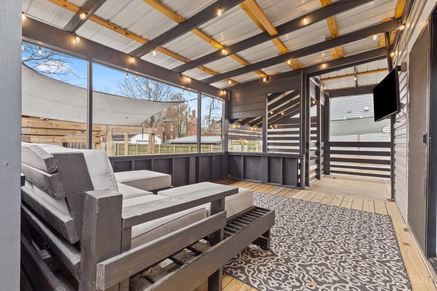 Cincinnati, Ohio, 45206, United States, 3 Bedrooms Bedrooms, ,3 BathroomsBathrooms,Residential,For Sale,1997229