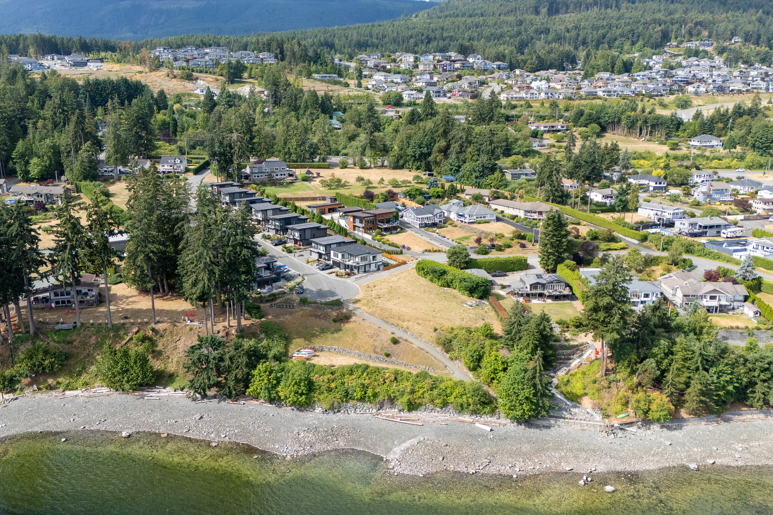  Oceanfront Lot in Saltair - 物件實景