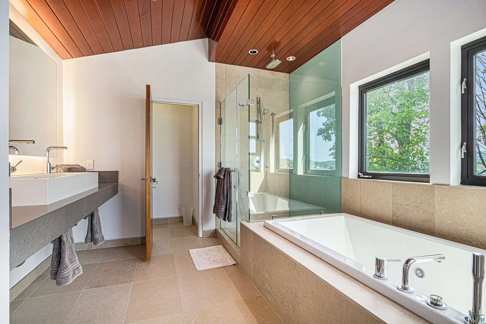 Dowagiac, Michigan, 49047, United States, 4 Bedrooms Bedrooms, ,5 BathroomsBathrooms,Residential,For Sale,1974252