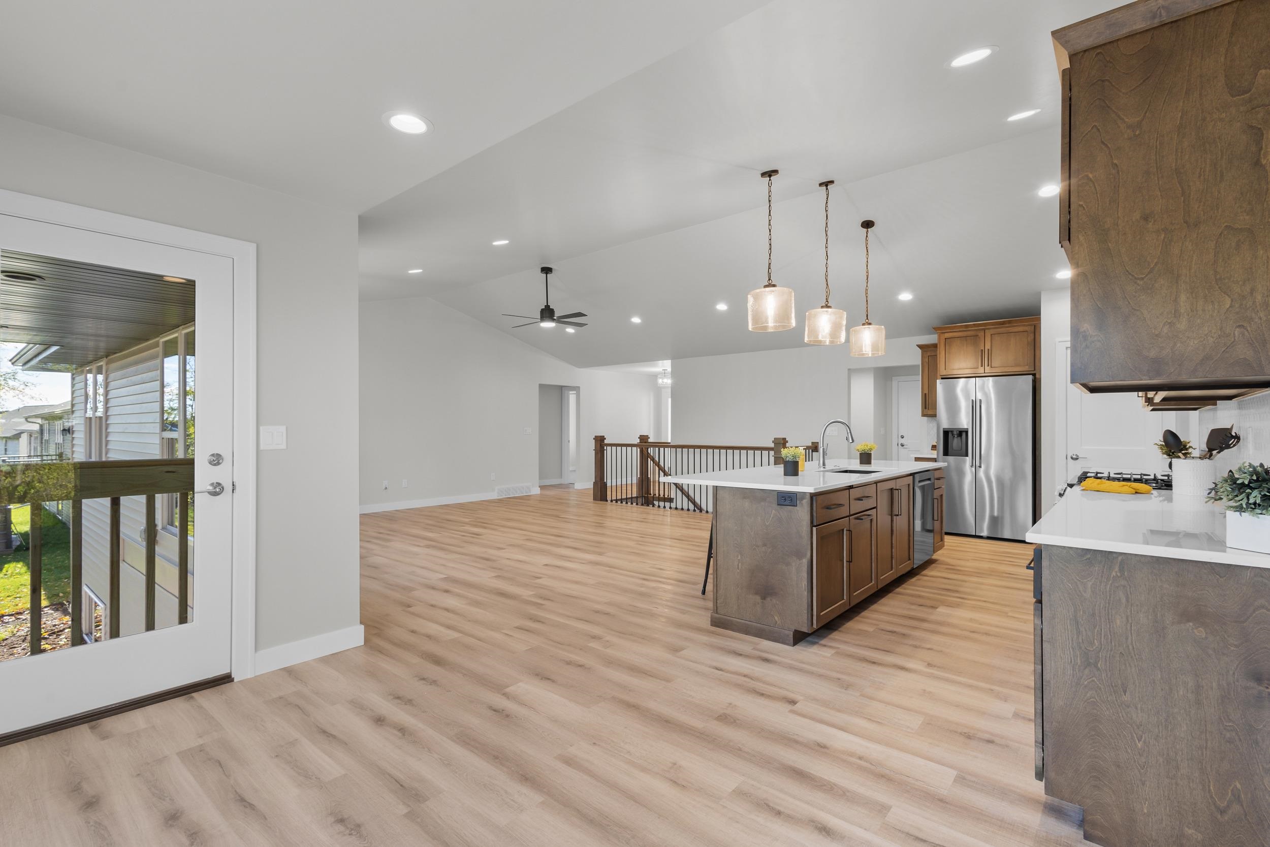 DE PERE, Wisconsin, 54115, United States, 3 Bedrooms Bedrooms, ,3 BathroomsBathrooms,Residential,For Sale,1967985
