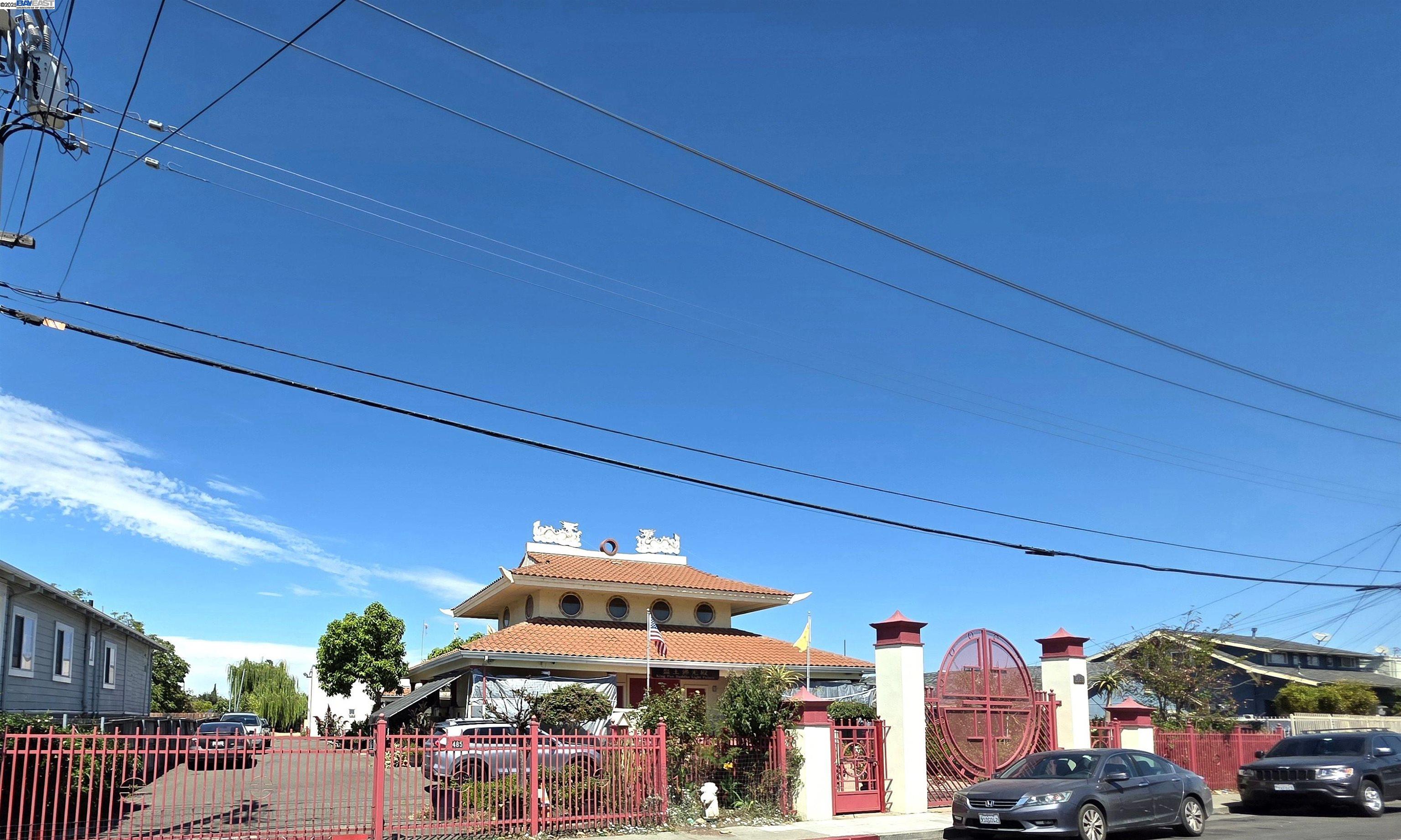 Oakland, California, 94603, United States, 3 Bedrooms Bedrooms, ,2 BathroomsBathrooms,Residential,For Sale,1991687