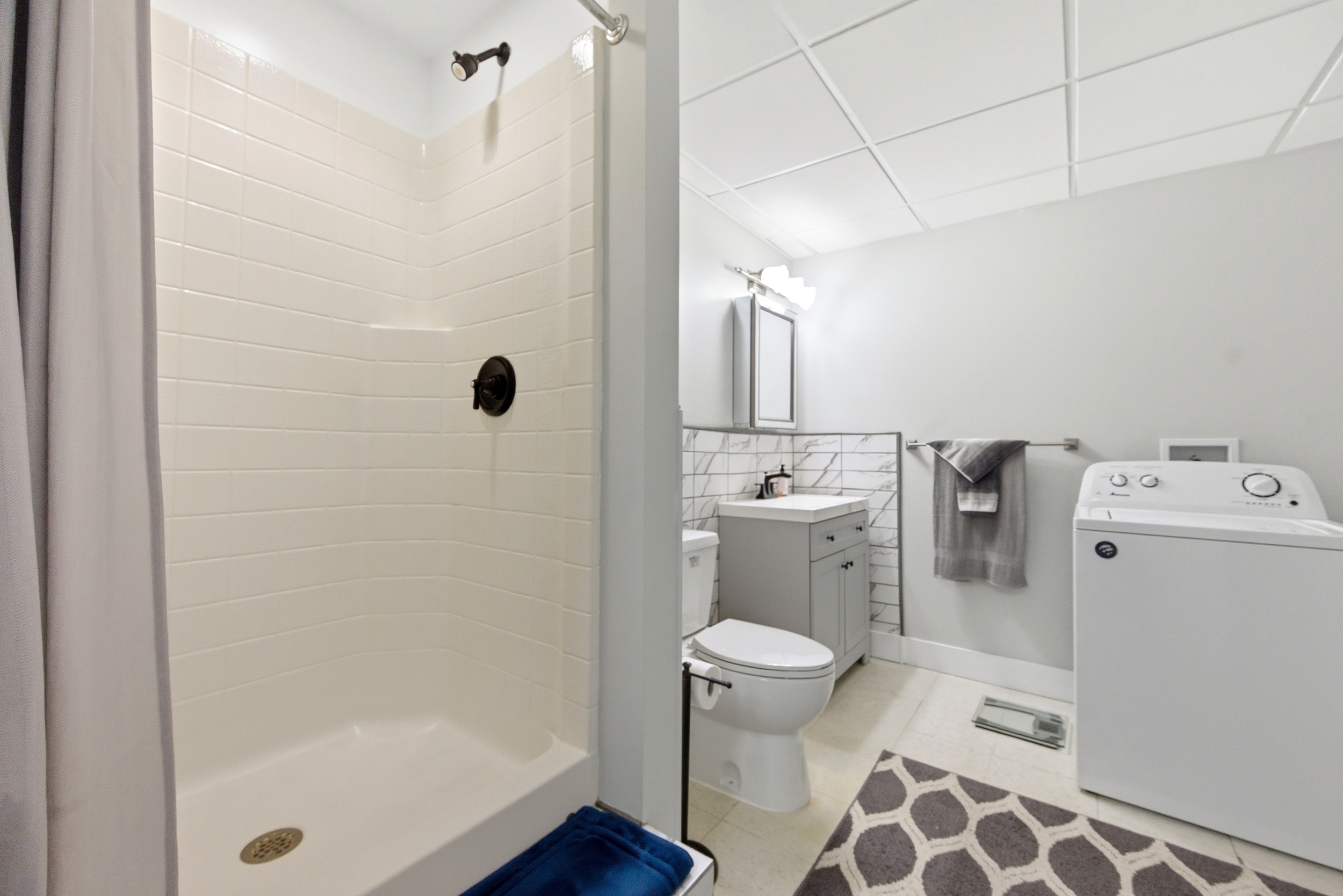 Gloucester, Virginia, 23061-5426, United States, 3 Bedrooms Bedrooms, ,4 BathroomsBathrooms,Residential,For Sale,1980192