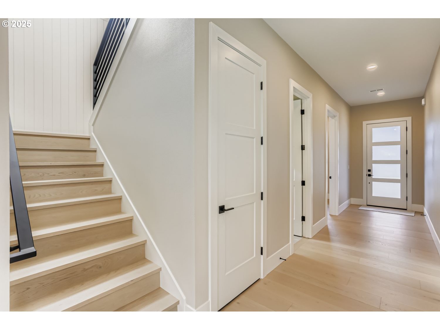 Portland, Oregon, 97229, United States, 4 Bedrooms Bedrooms, ,3 BathroomsBathrooms,Residential,For Sale,2000132