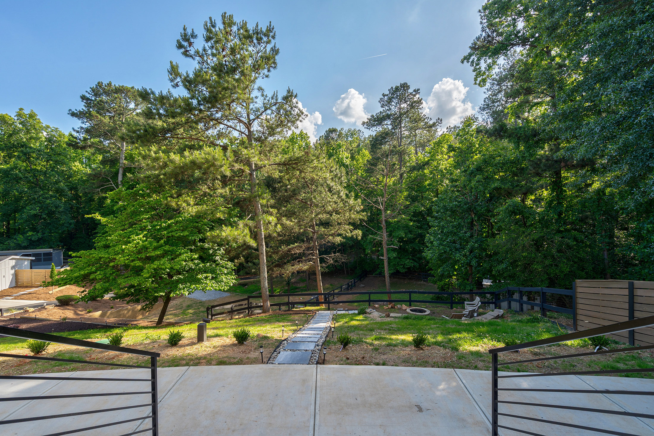  Fully Renovated Estate Blends Luxury, Flexibility & Resort-Style Living - 物件實景