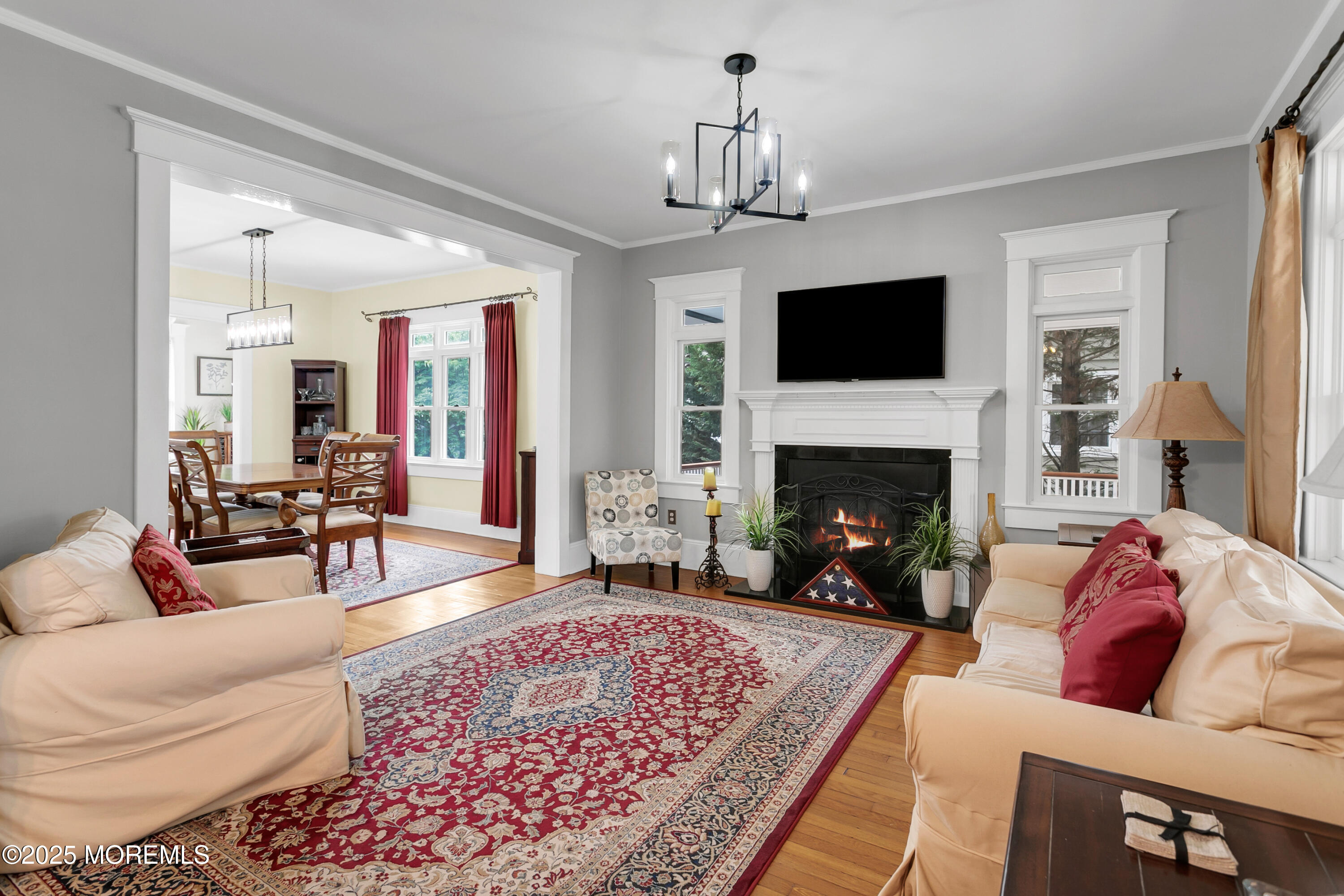Red Bank, New Jersey, 07701, United States, 3 Bedrooms Bedrooms, ,2 BathroomsBathrooms,Residential,For Sale,1920551