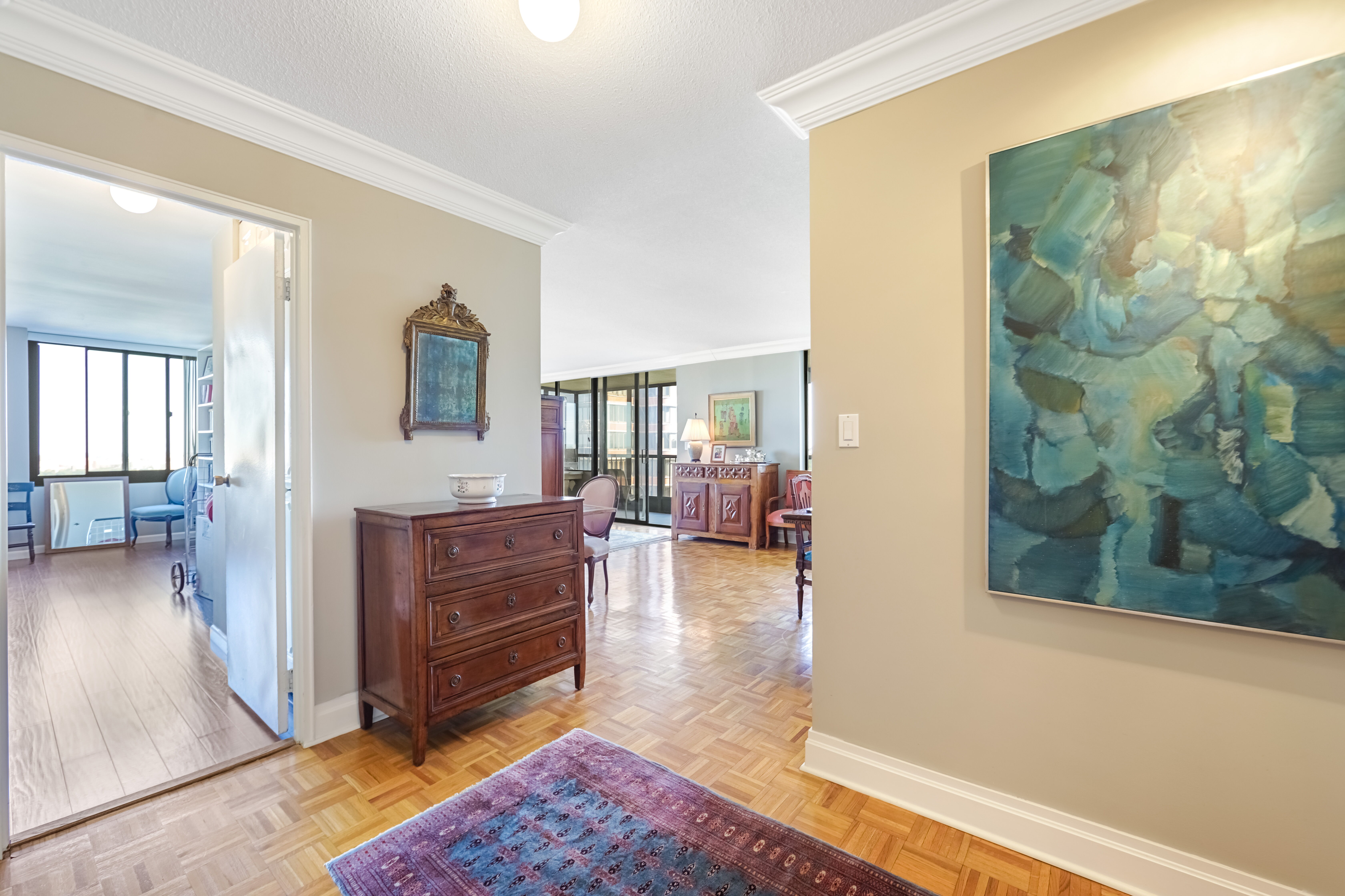 Cliffside Park, New Jersey, 07010, United States, 3 Bedrooms Bedrooms, ,3 BathroomsBathrooms,Residential,For Sale,1974787