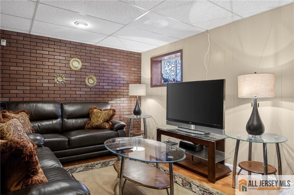 Old Bridge, New Jersey, 08857, United States, 3 Bedrooms Bedrooms, ,2 BathroomsBathrooms,Residential,For Sale,2003291