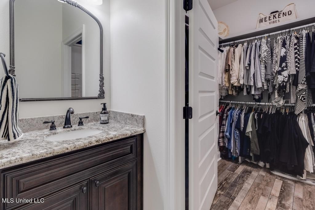 Biloxi, Mississippi, 39531, United States, 4 Bedrooms Bedrooms, ,3 BathroomsBathrooms,Residential,For Sale,1974223