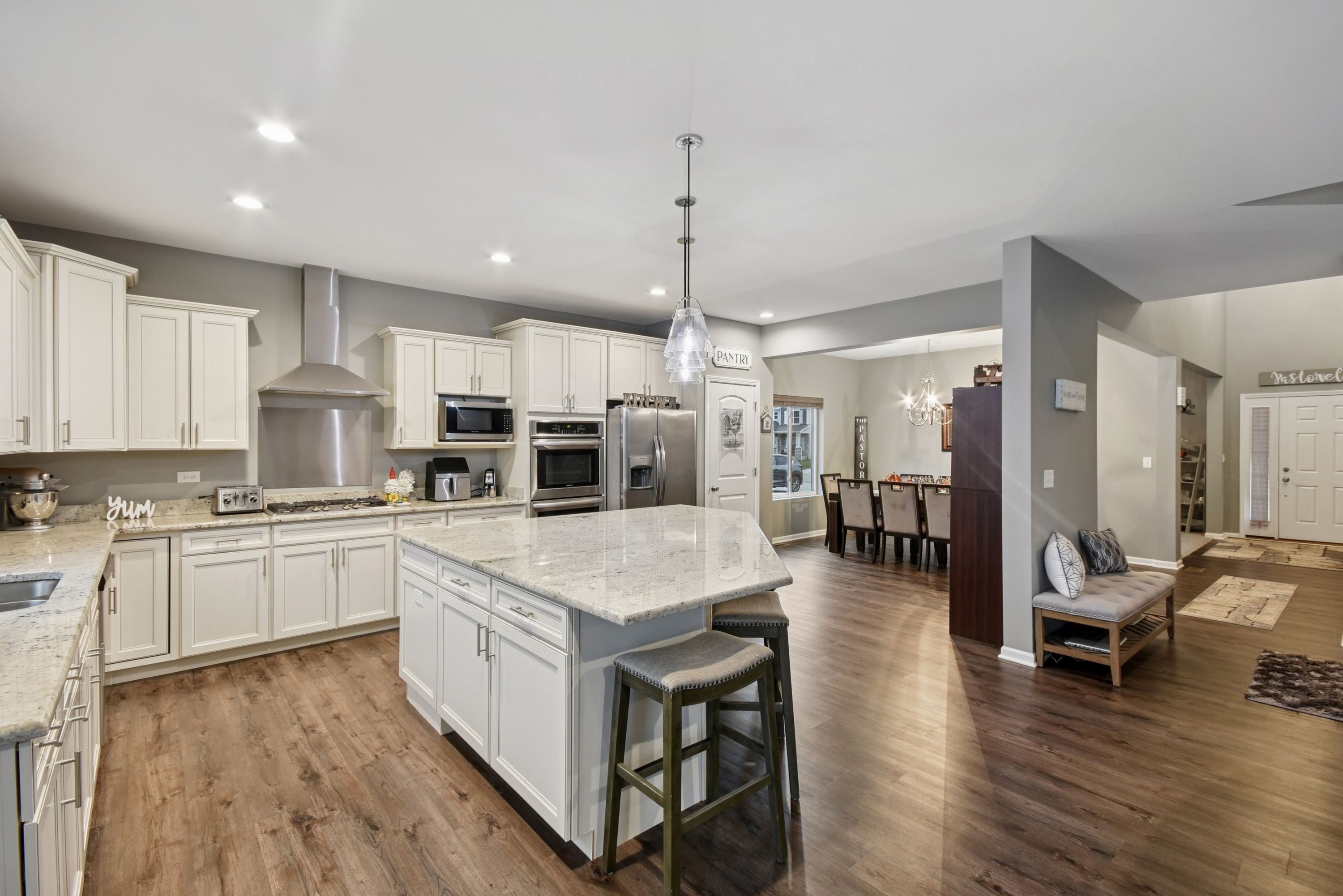 Channahon, Illinois, 60410, United States, 4 Bedrooms Bedrooms, ,3 BathroomsBathrooms,Residential,For Sale,1996655