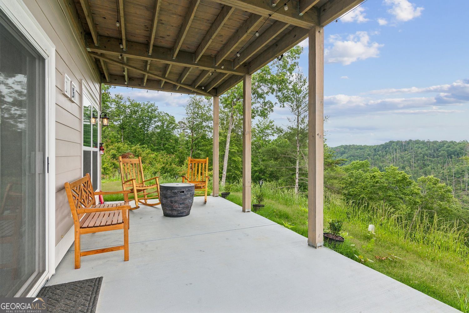 Ellijay, Georgia, 30540, United States, 3 Bedrooms Bedrooms, ,3 BathroomsBathrooms,Residential,For Sale,1858970