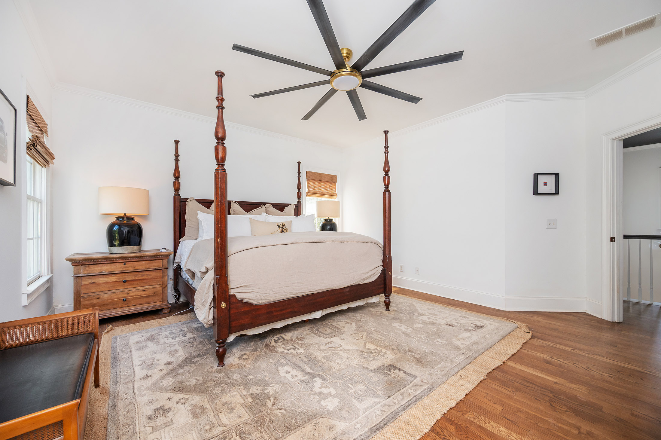  Timeless Southern Architecture Meets Sophisticated Contemporary Living - 物件實景