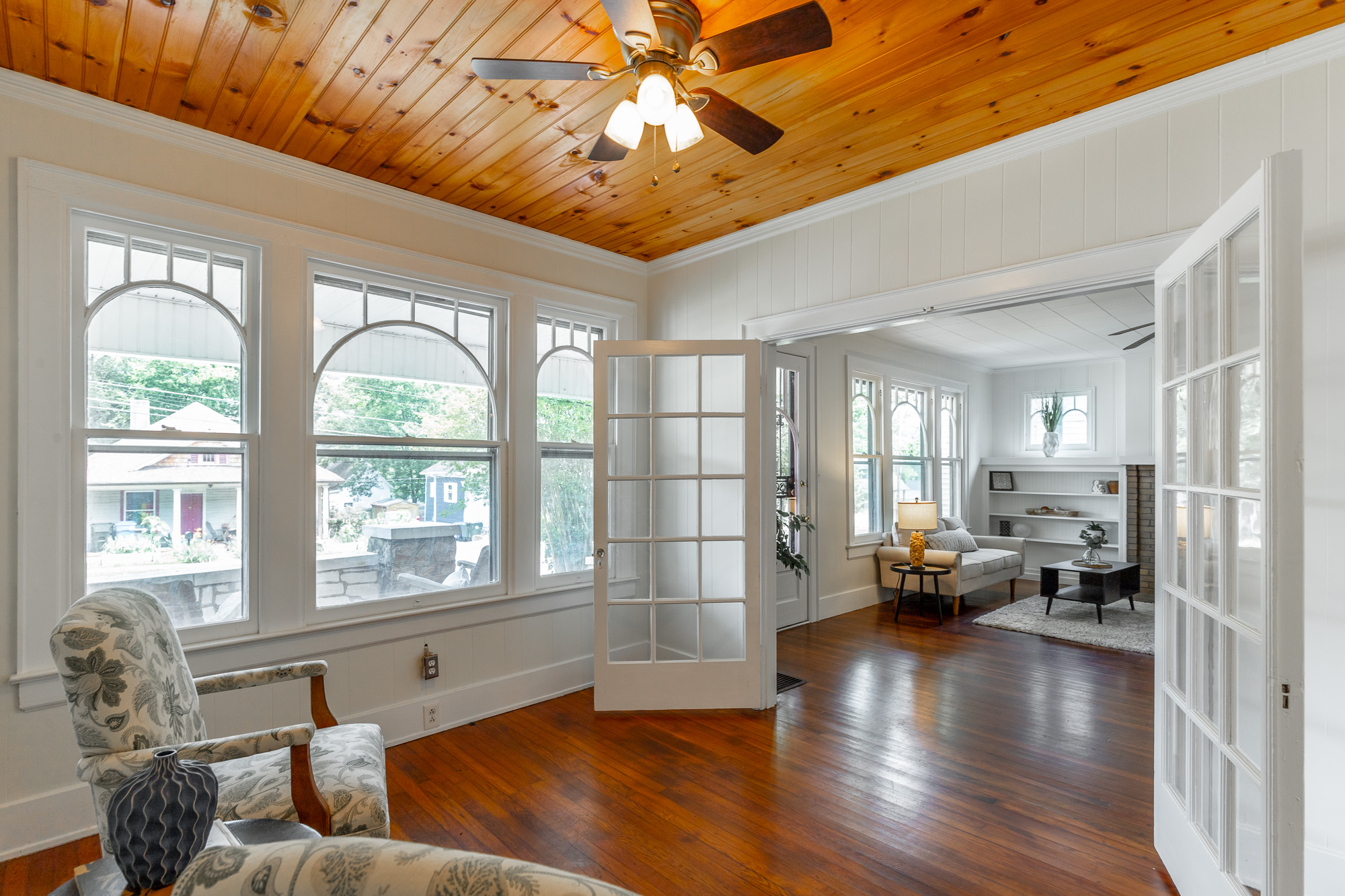 Chattanooga, Tennessee, 37409, United States, 2 Bedrooms Bedrooms, ,2 BathroomsBathrooms,Residential,For Sale,1983381