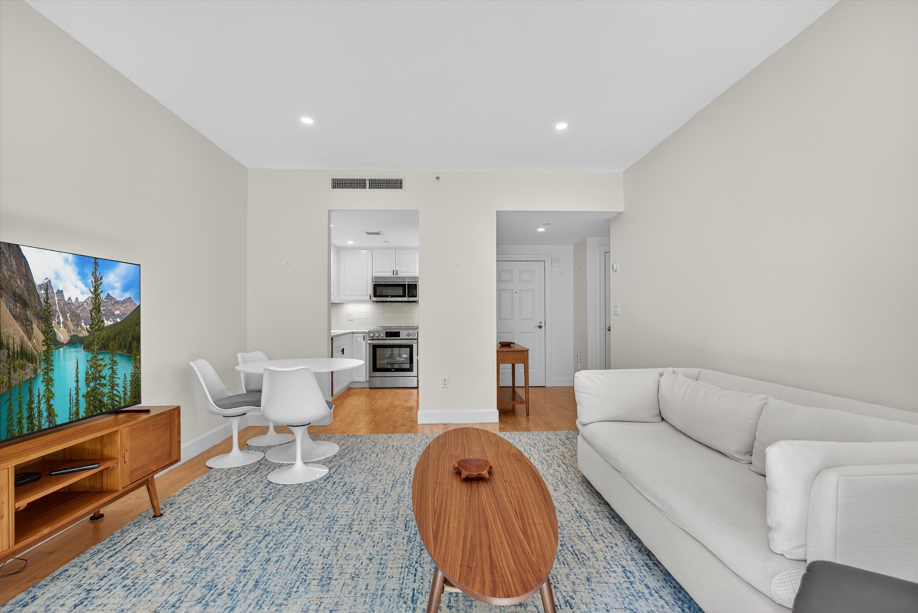  10 Bowdoin Street, Unit 202, Boston, MA, 02114 - 物件實景