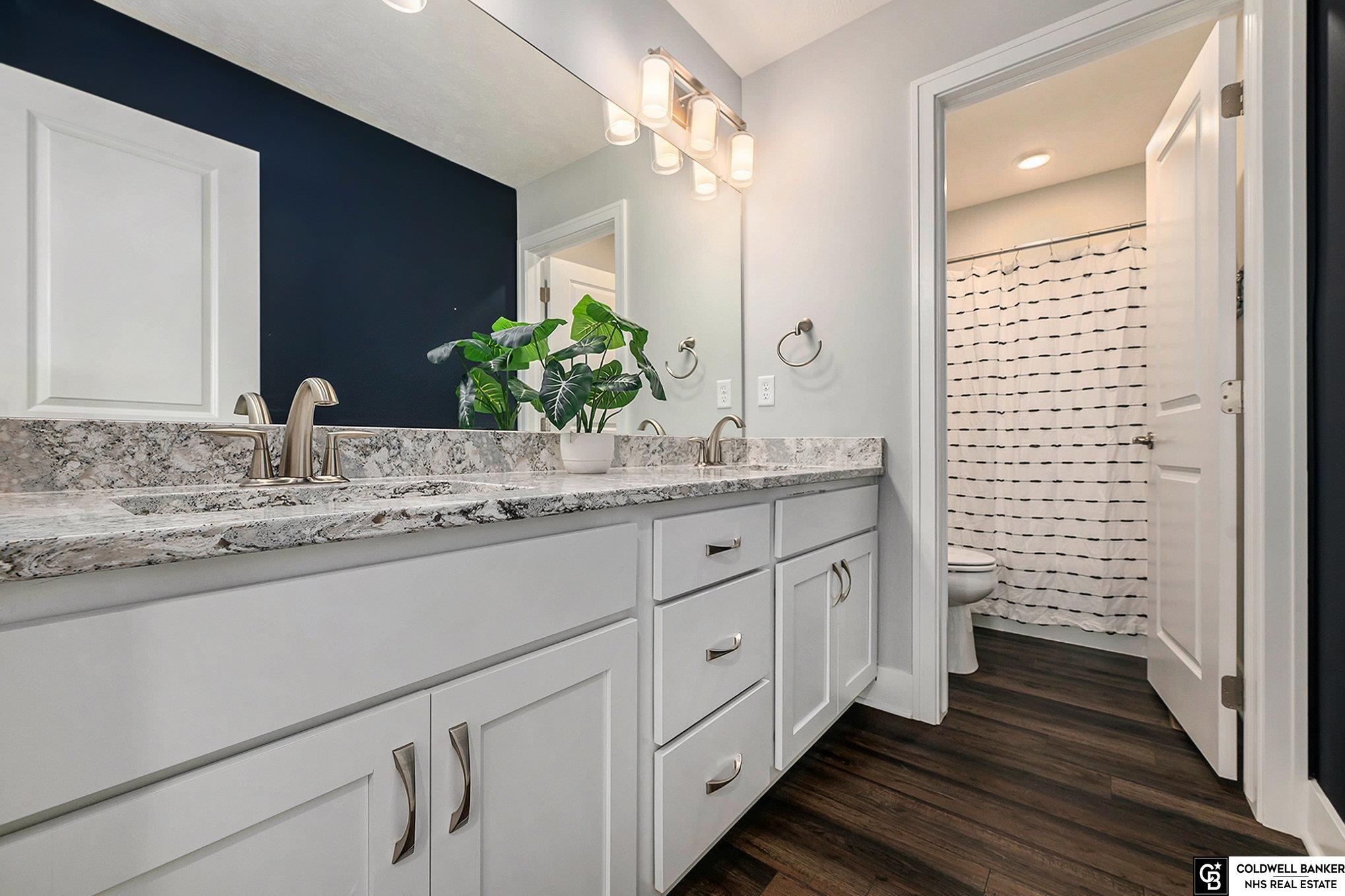 Bennington, Nebraska, 68007, United States, 6 Bedrooms Bedrooms, ,4 BathroomsBathrooms,Residential,For Sale,1969201