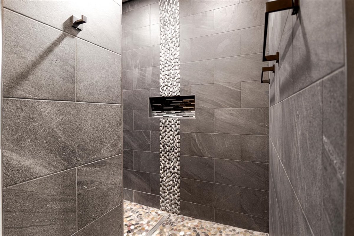 Long Branch, Texas, 75669, United States, 4 Bedrooms Bedrooms, ,4 BathroomsBathrooms,Residential,For Sale,1908688