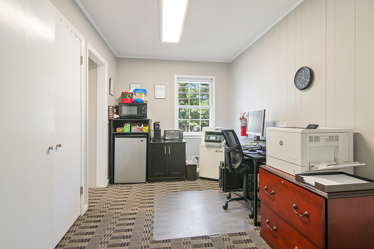 Parsippany, New Jersey, 07054, United States, 5 Bedrooms Bedrooms, ,4 BathroomsBathrooms,Residential,For Sale,1943476