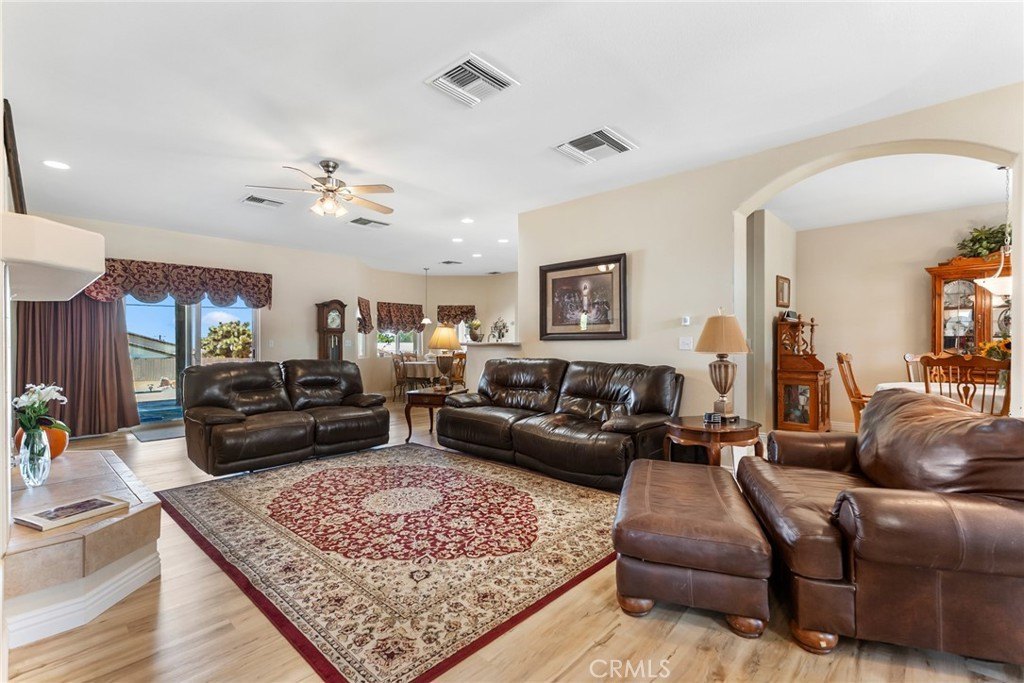 Yucca Valley, California, 92284, United States, 4 Bedrooms Bedrooms, ,3 BathroomsBathrooms,Residential,For Sale,1827862