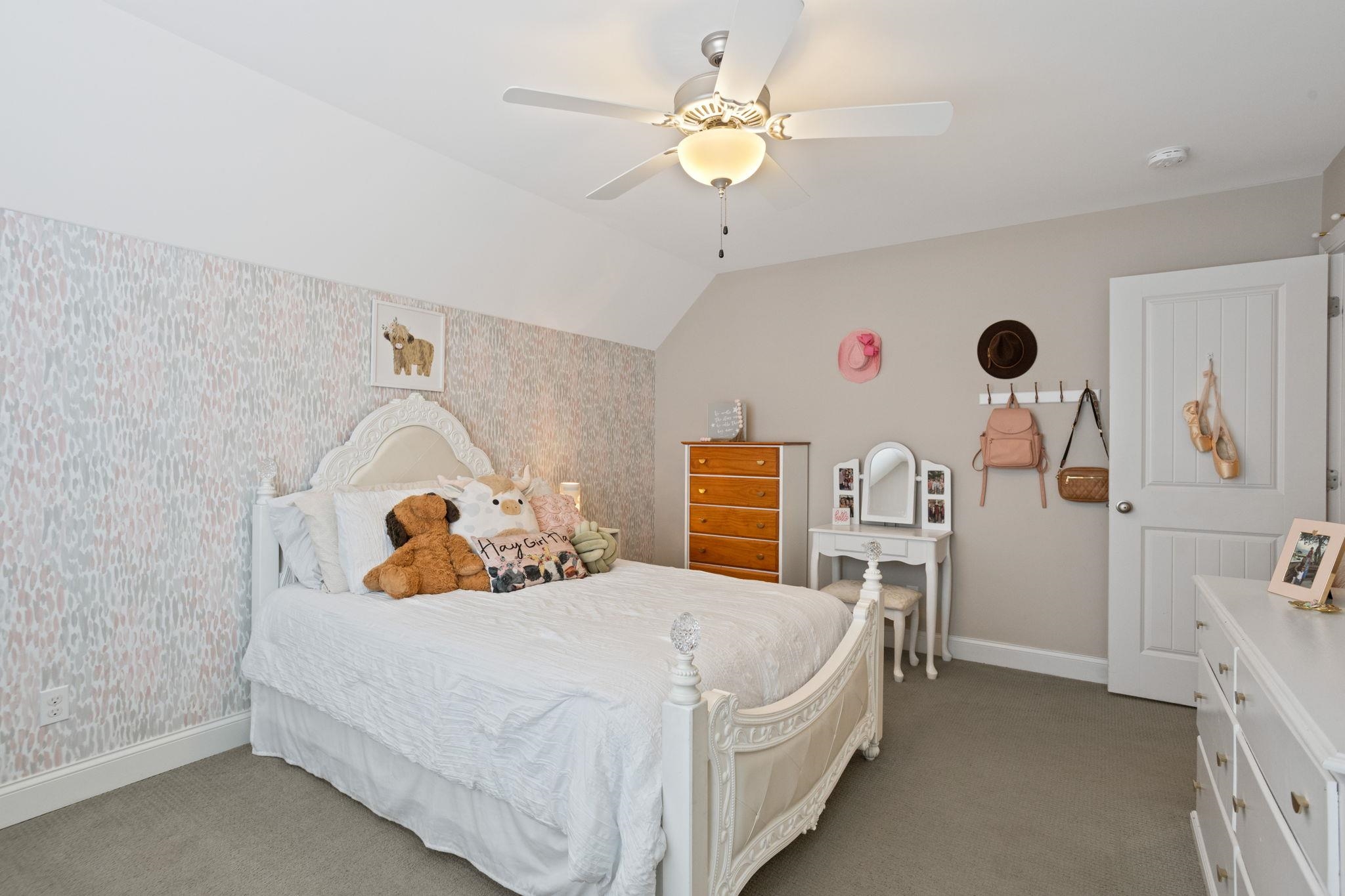 Inman, South Carolina, 29349, United States, 4 Bedrooms Bedrooms, ,3 BathroomsBathrooms,Residential,For Sale,1922951