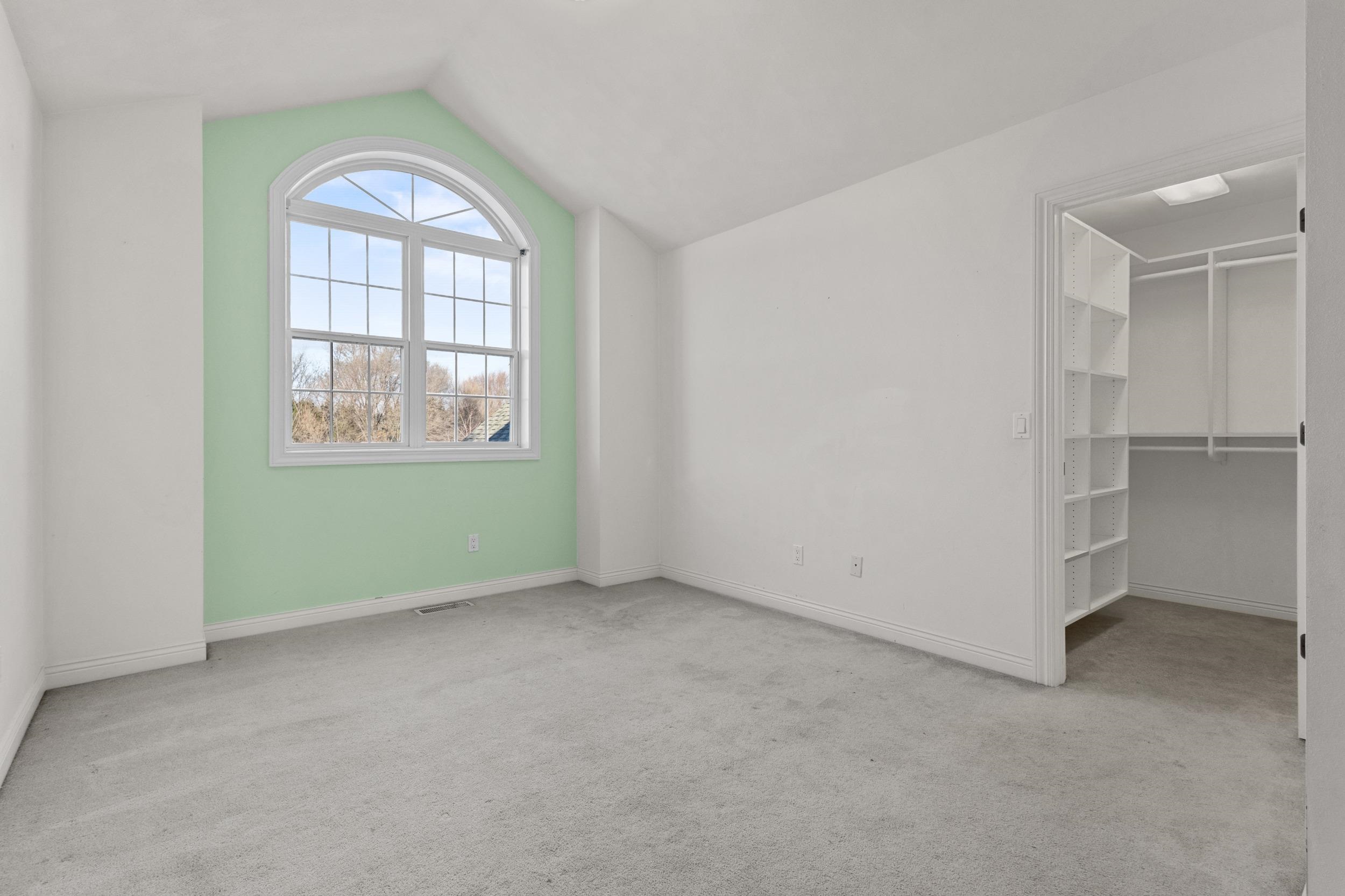 Neenah, Wisconsin, 54956, United States, 4 Bedrooms Bedrooms, ,4 BathroomsBathrooms,Residential,For Sale,2009694