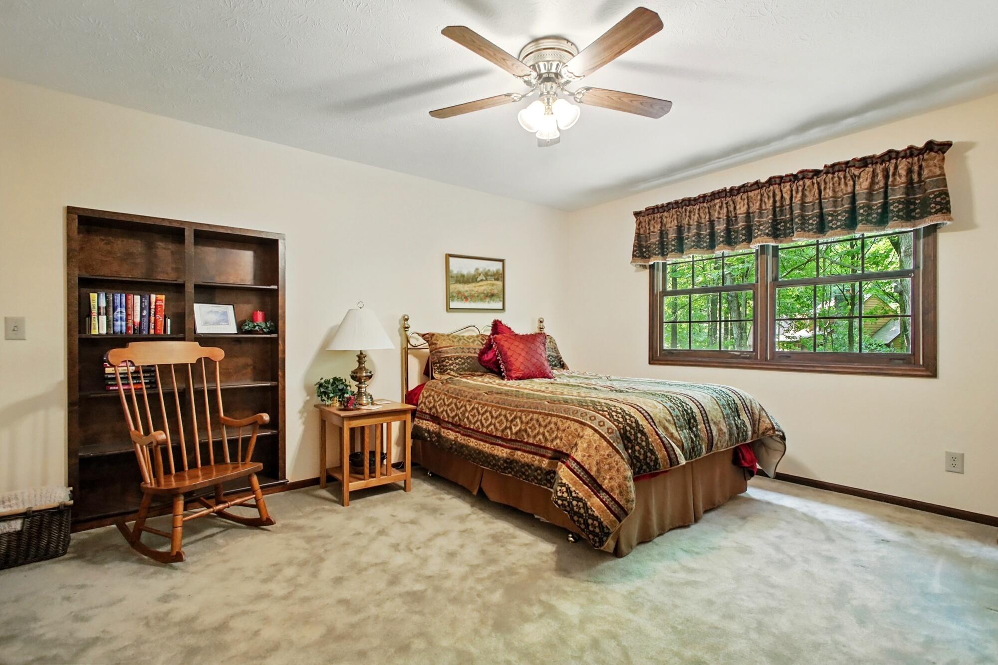 Springfield, Ohio, 45504, United States, 4 Bedrooms Bedrooms, ,3 BathroomsBathrooms,Residential,For Sale,1927340
