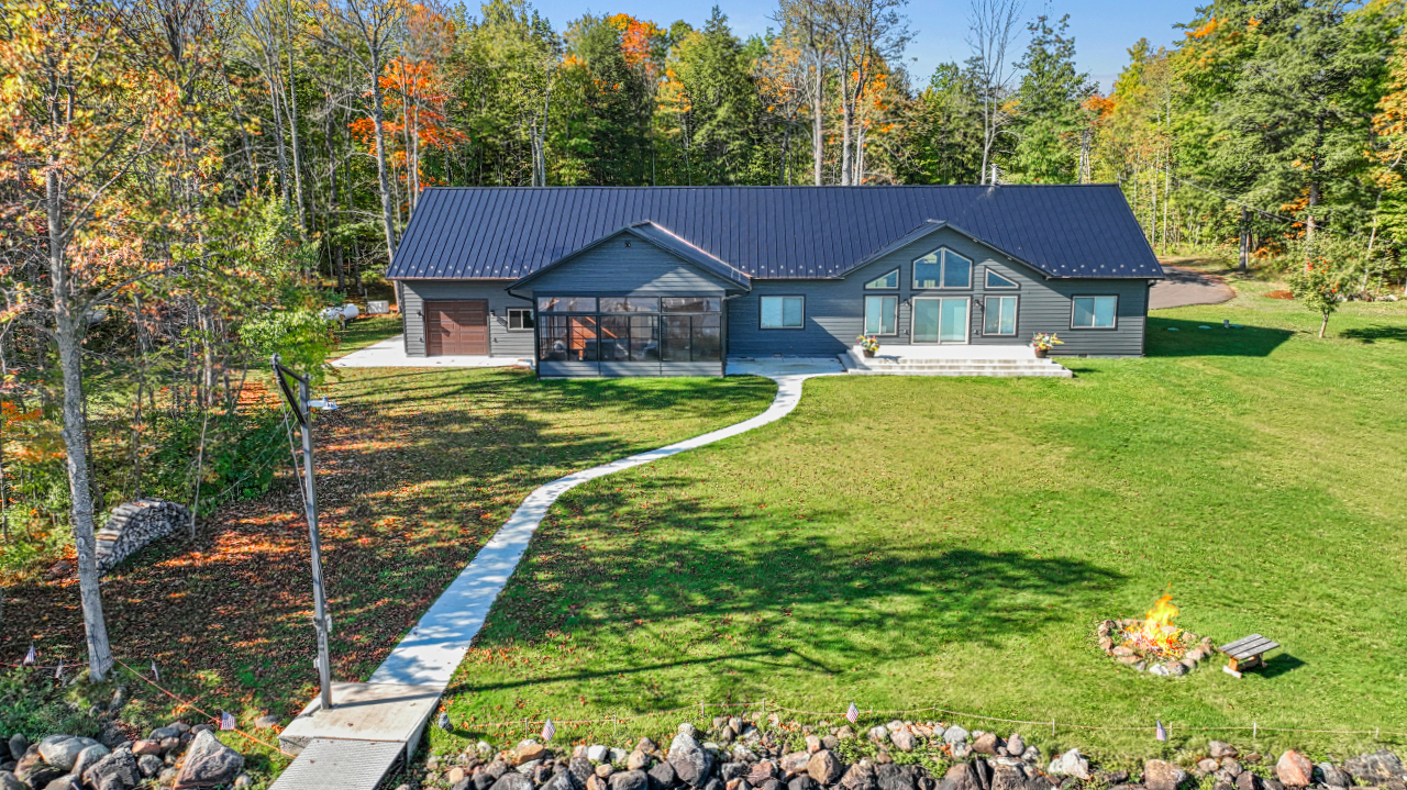 Marenisco, Wisconsin, 49947, United States, 4 Bedrooms Bedrooms, ,4 BathroomsBathrooms,Residential,For Sale,1984446