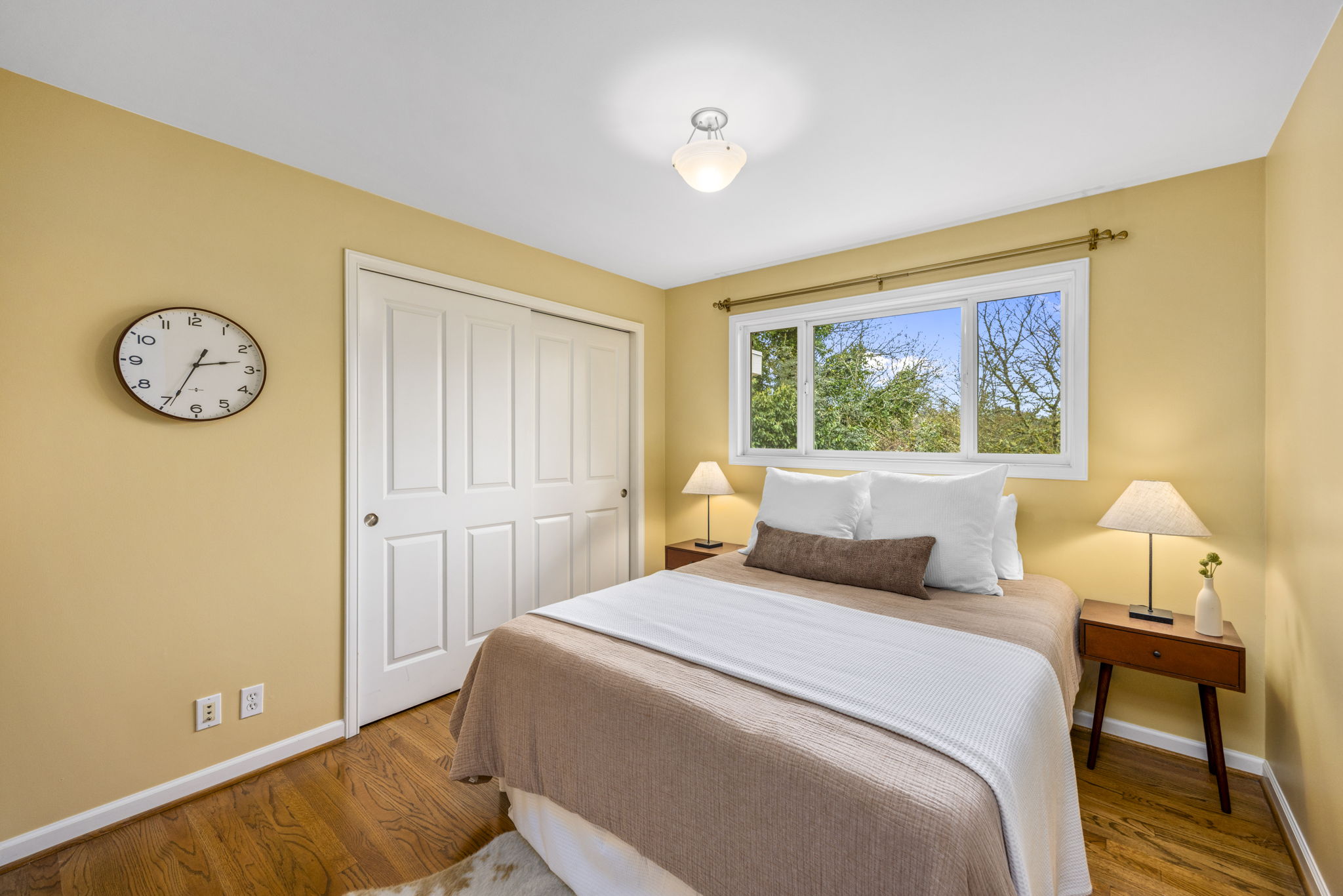  231 105th Ave SE, Bellevue, WA 98004 - 物件實景