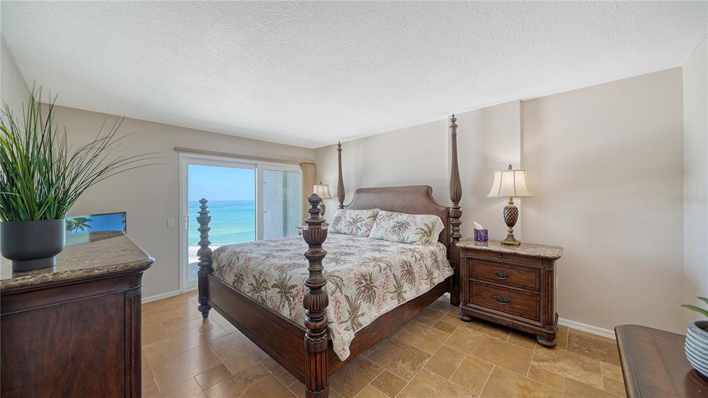 Sarasota, Florida, 34242, United States, 2 Bedrooms Bedrooms, ,2 BathroomsBathrooms,Residential,For Sale,1827426