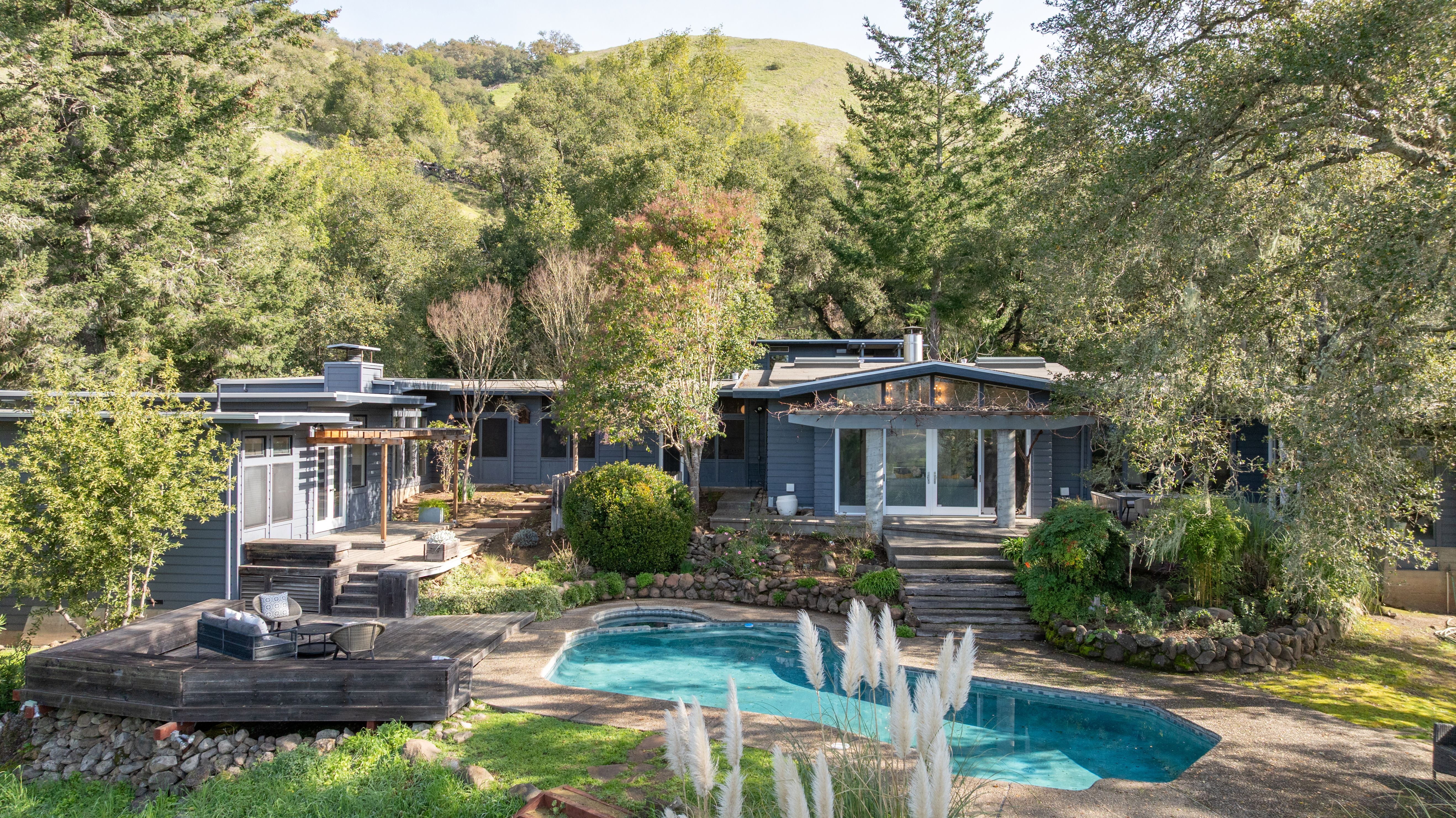  Mid-Century Contemporary Gem on 33 Acres - 物件實景