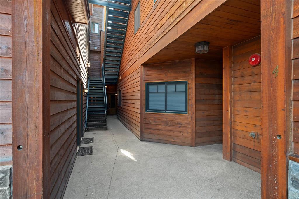 Lakeside, Montana, 59922, United States, 3 Bedrooms Bedrooms, ,2 BathroomsBathrooms,Residential,For Sale,2048351