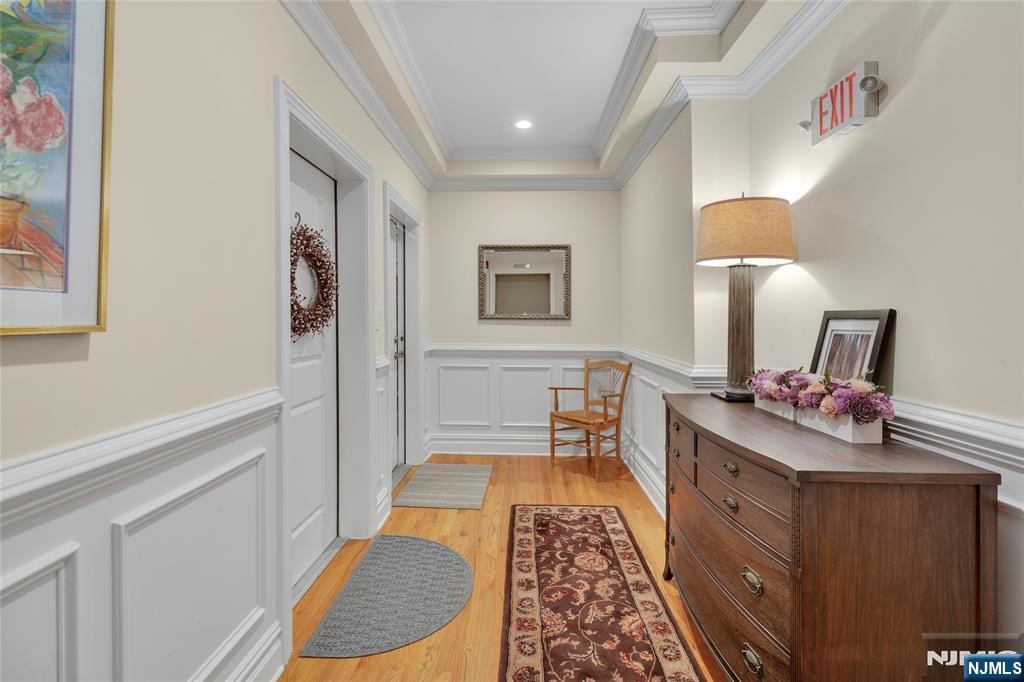 Morristown Town, New Jersey, 07960, United States, 2 Bedrooms Bedrooms, ,3 BathroomsBathrooms,Residential,For Sale,1787581