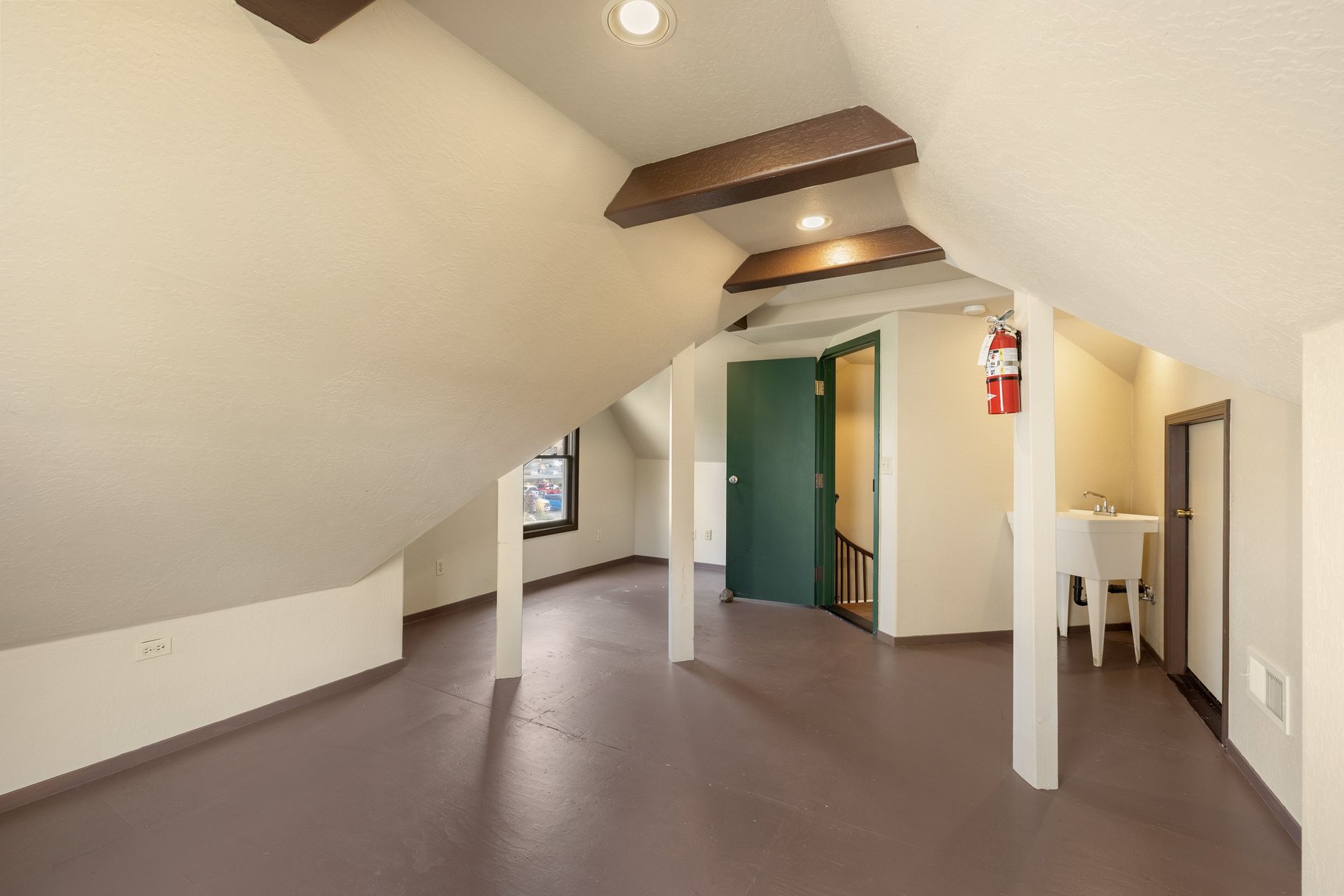  A Storied Piece of Truckee History with Remarkable Possibilities - 物件實景